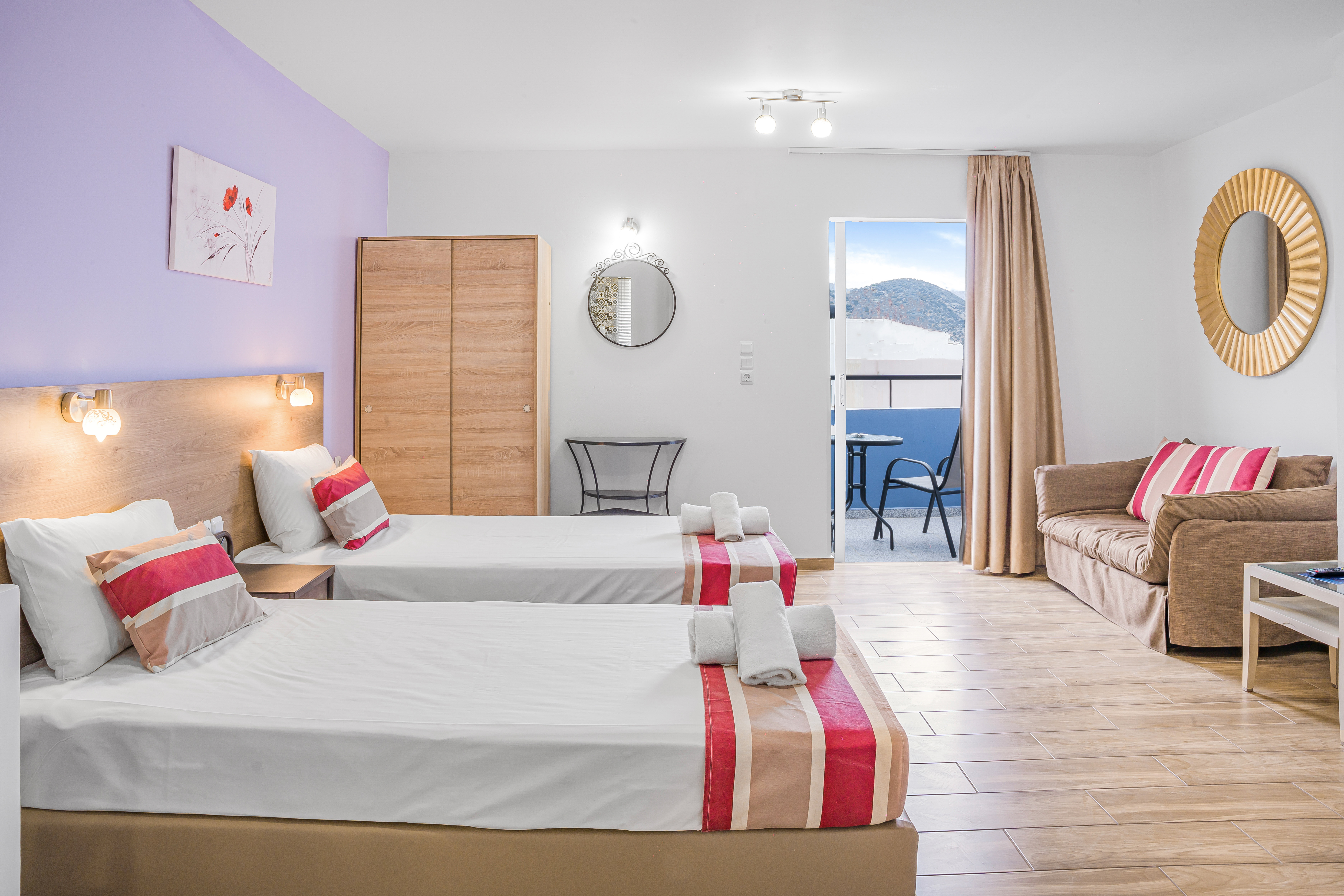 Studio Superior Capacity 3