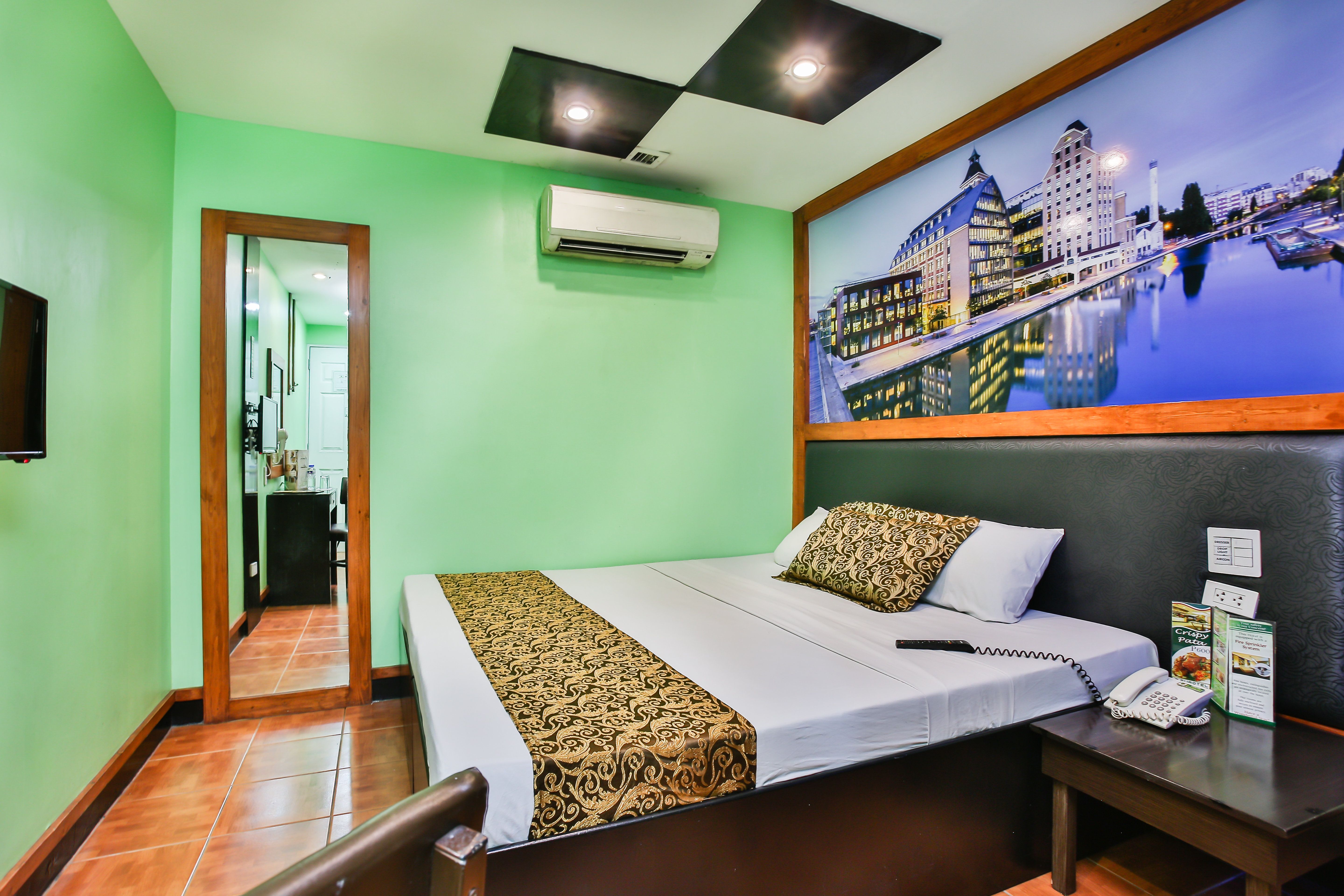 Double Queen Size Bed