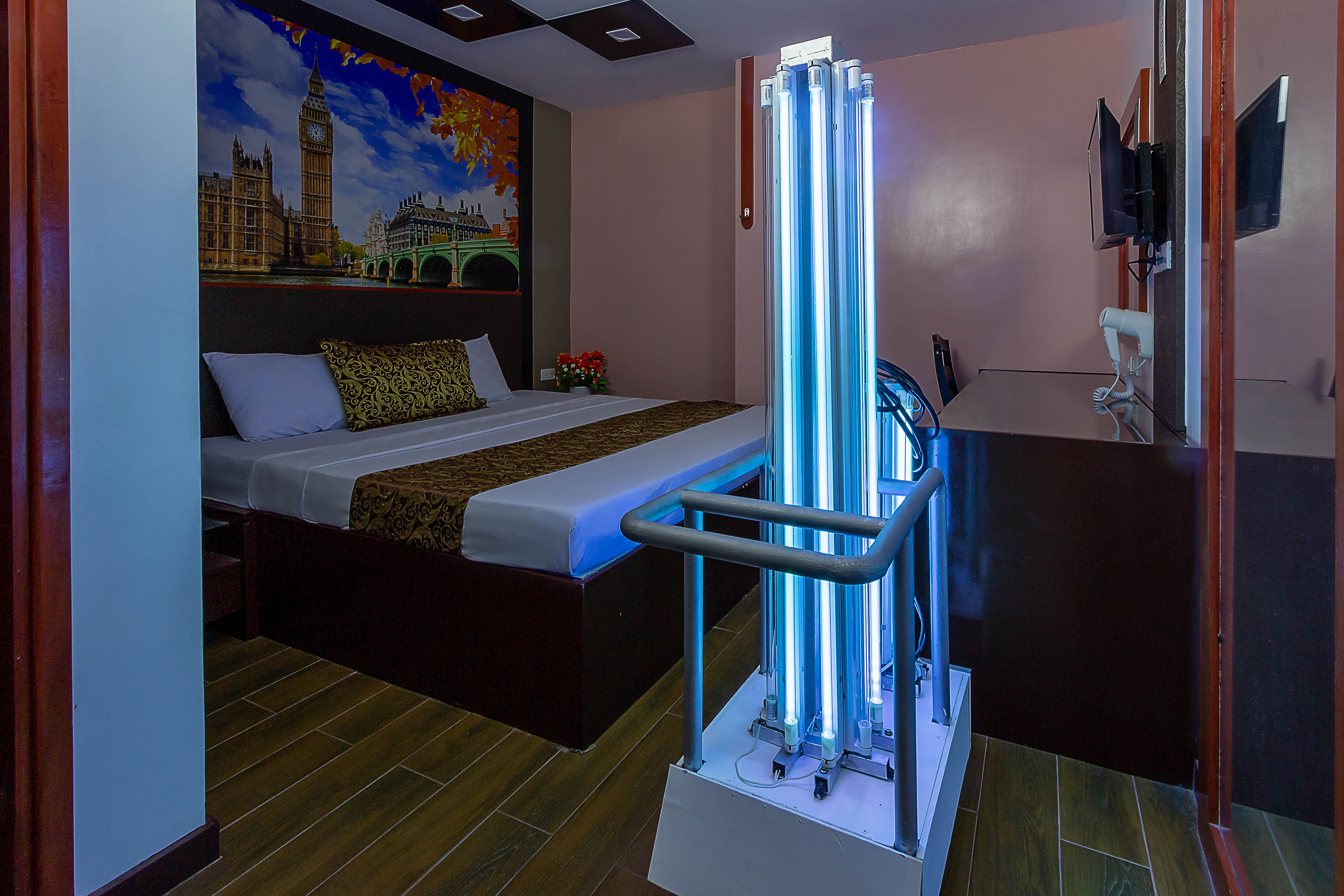 Double Queen Size Bed