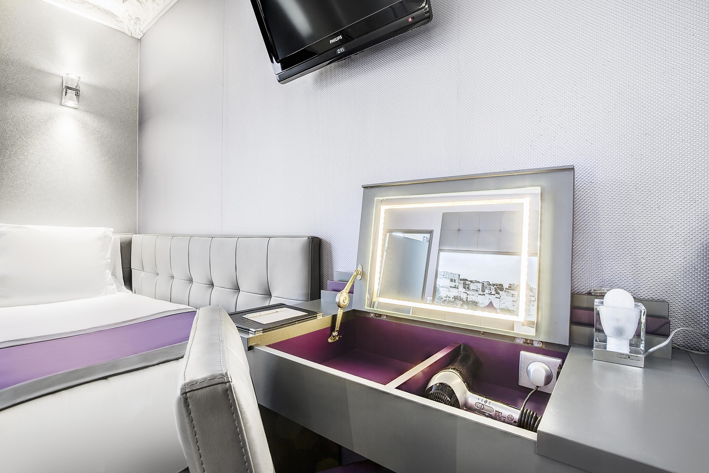 Double Queen Bed Non Smoking