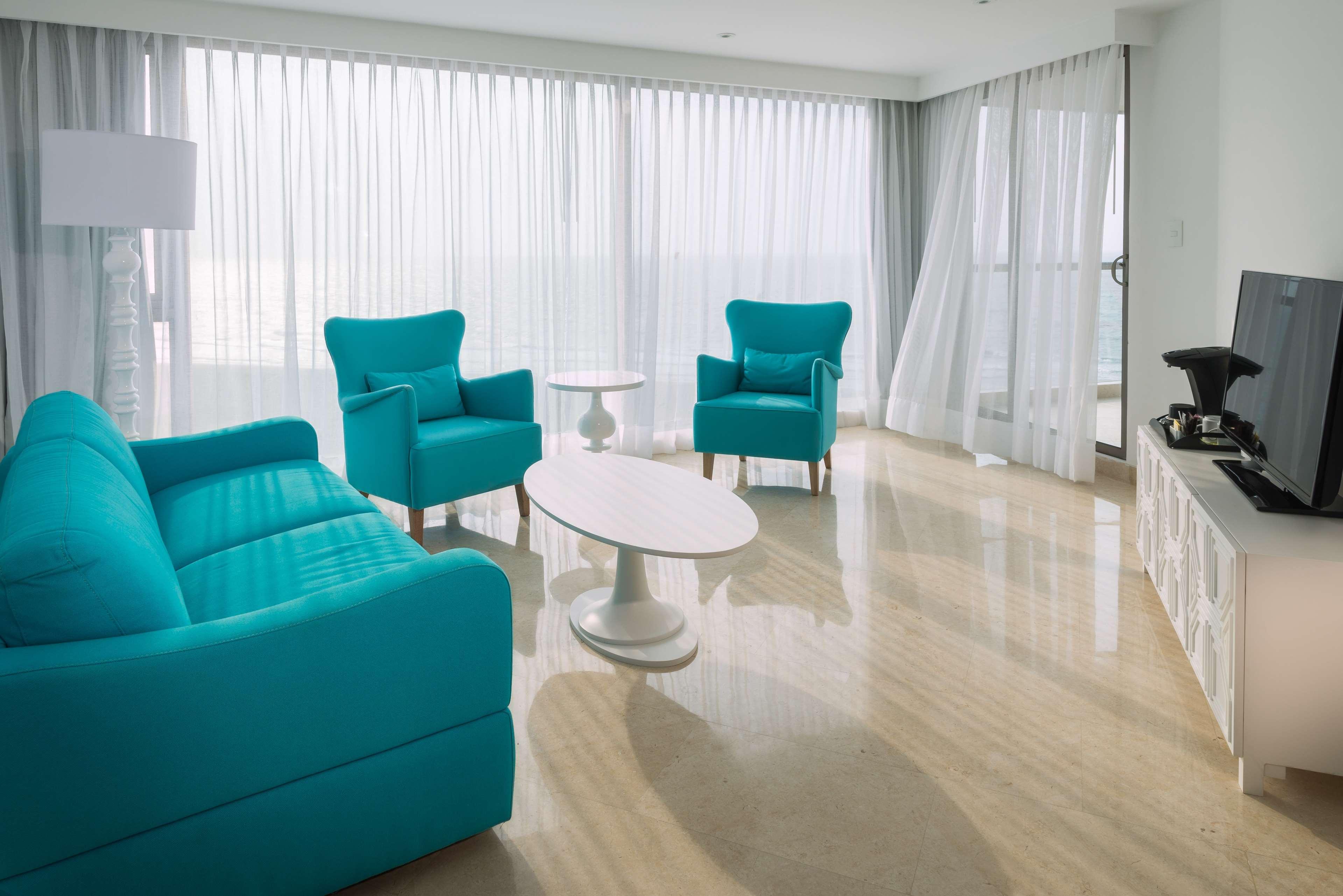 Studio King Size Bed