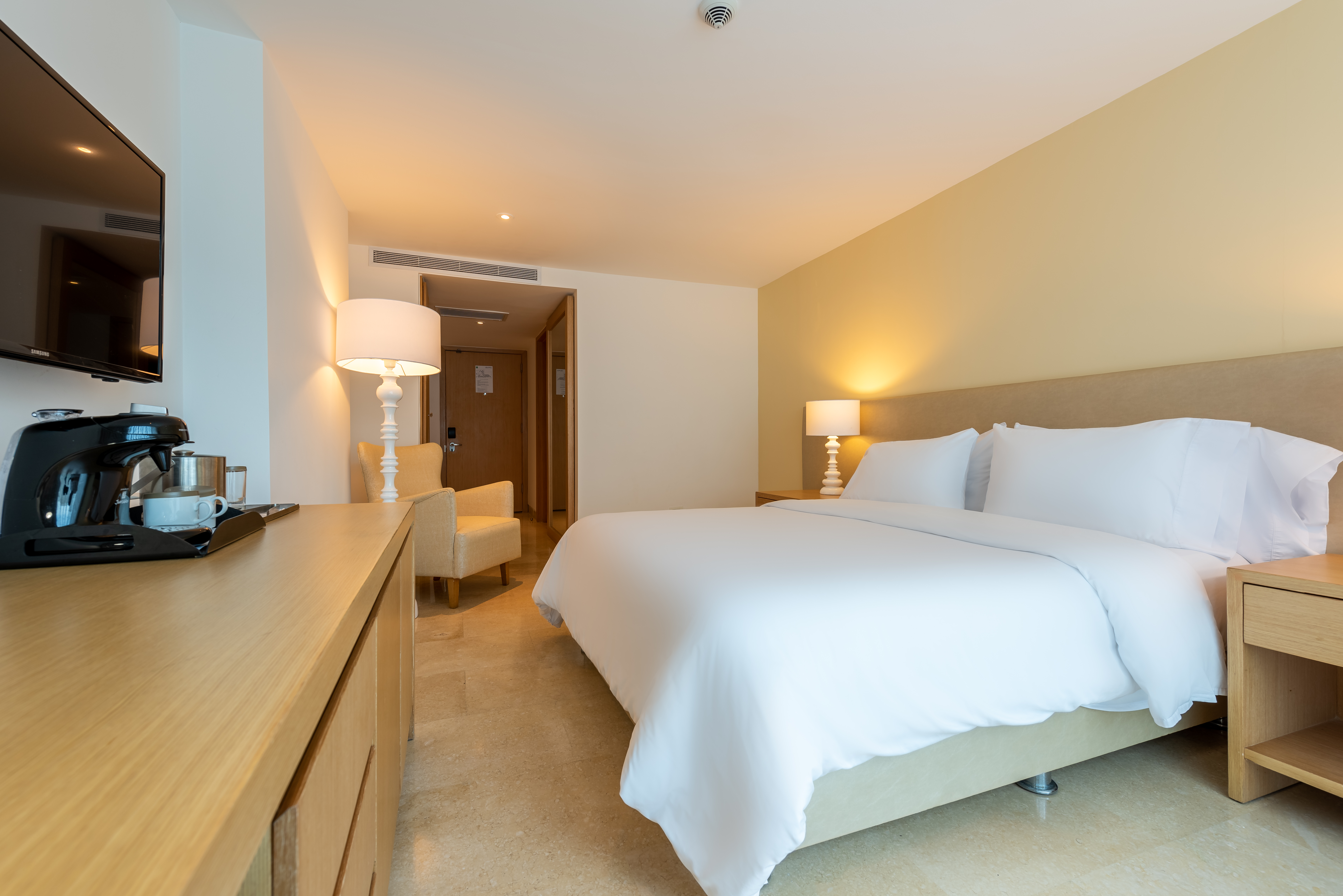 Double Superior Queen Bed