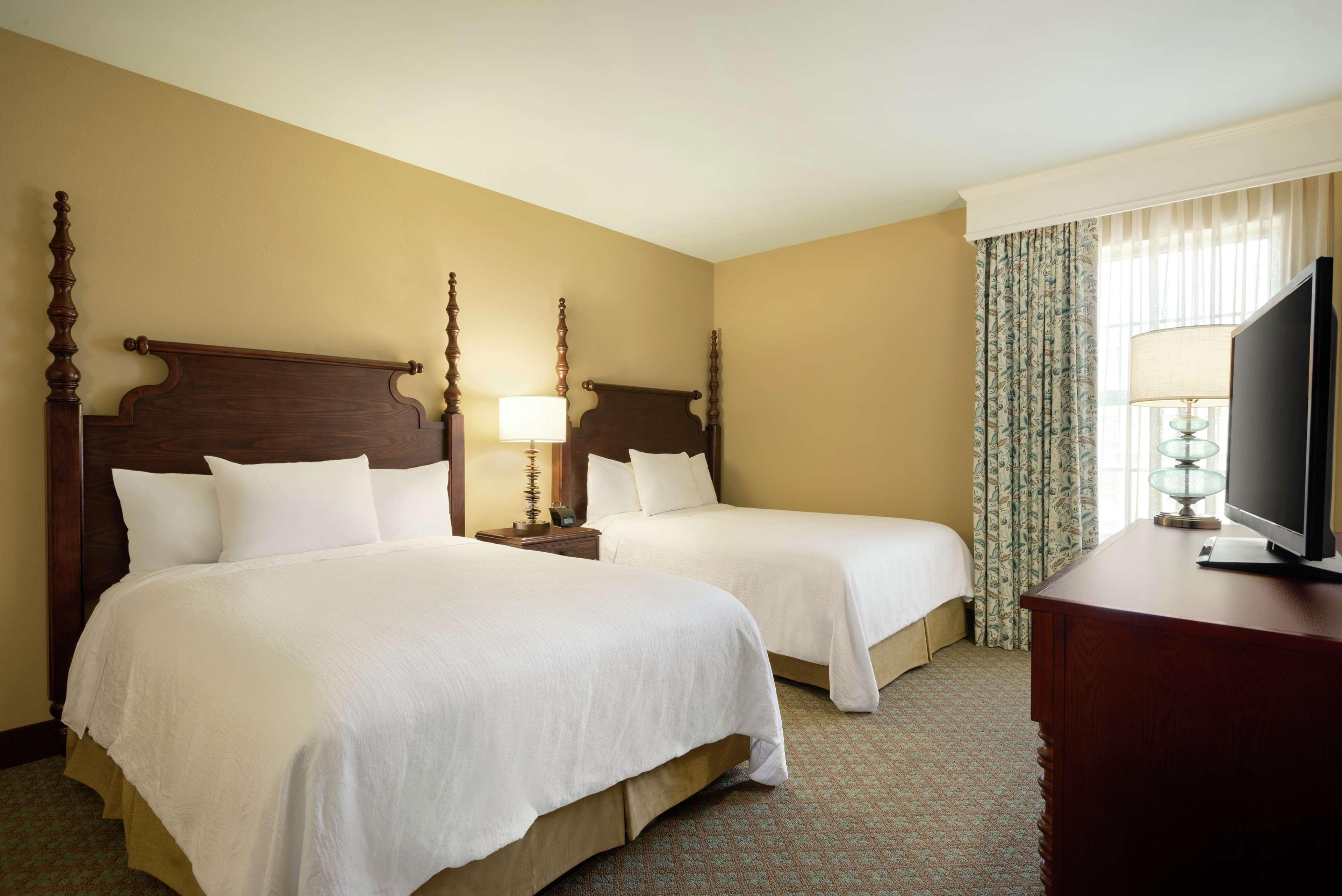 Suite Two Queen Beds