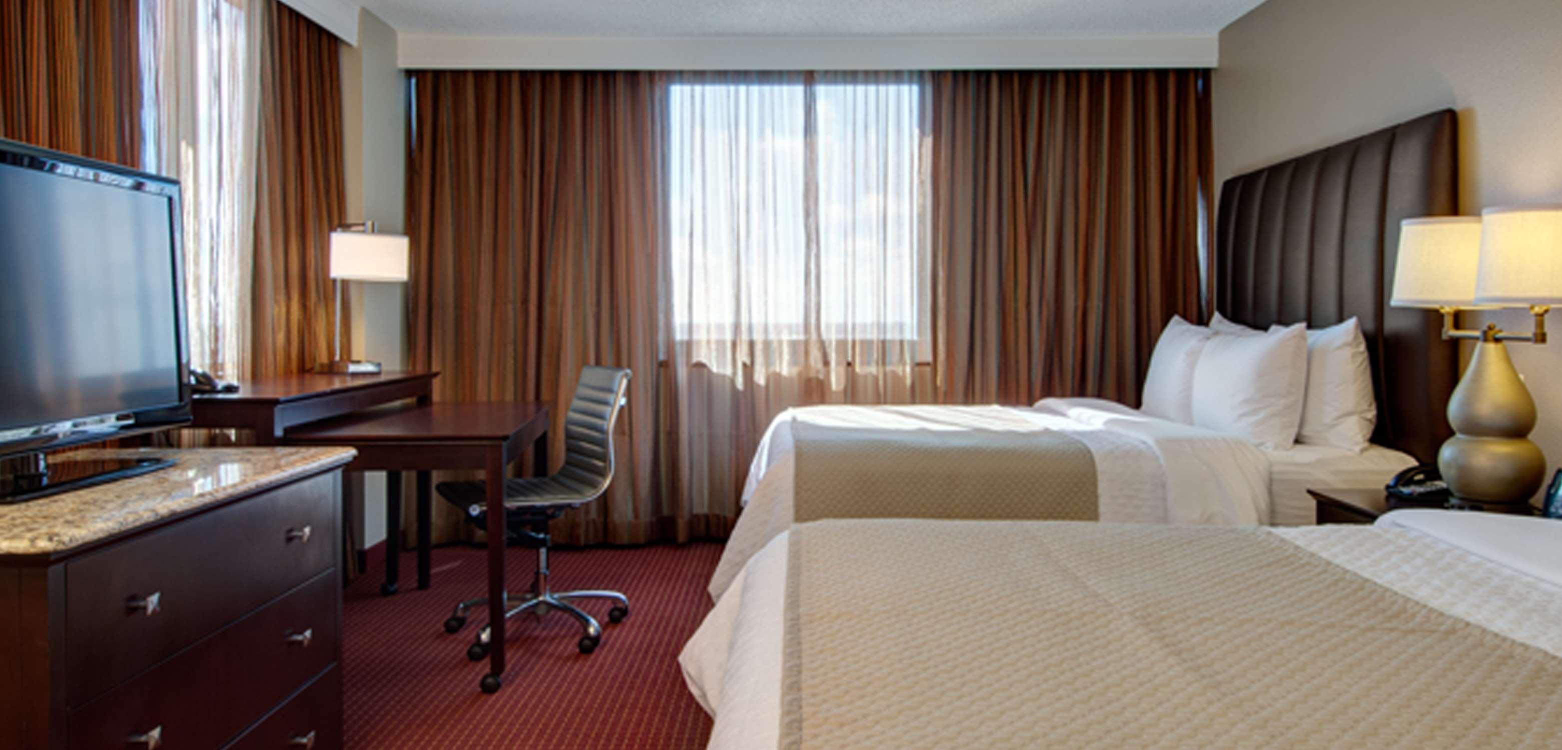 Suite Two Queen Beds Non Smoking