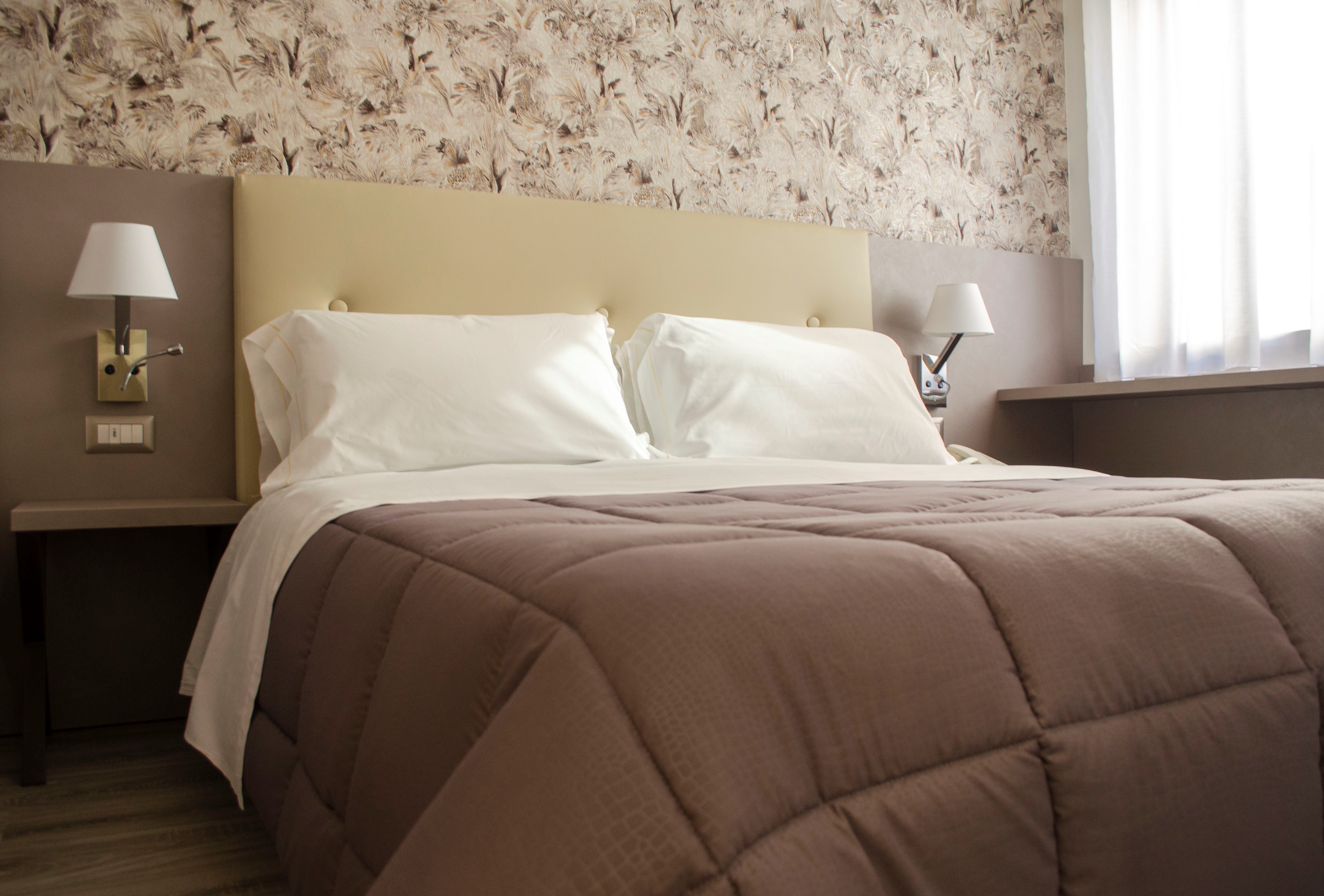 Double or Twin Standard