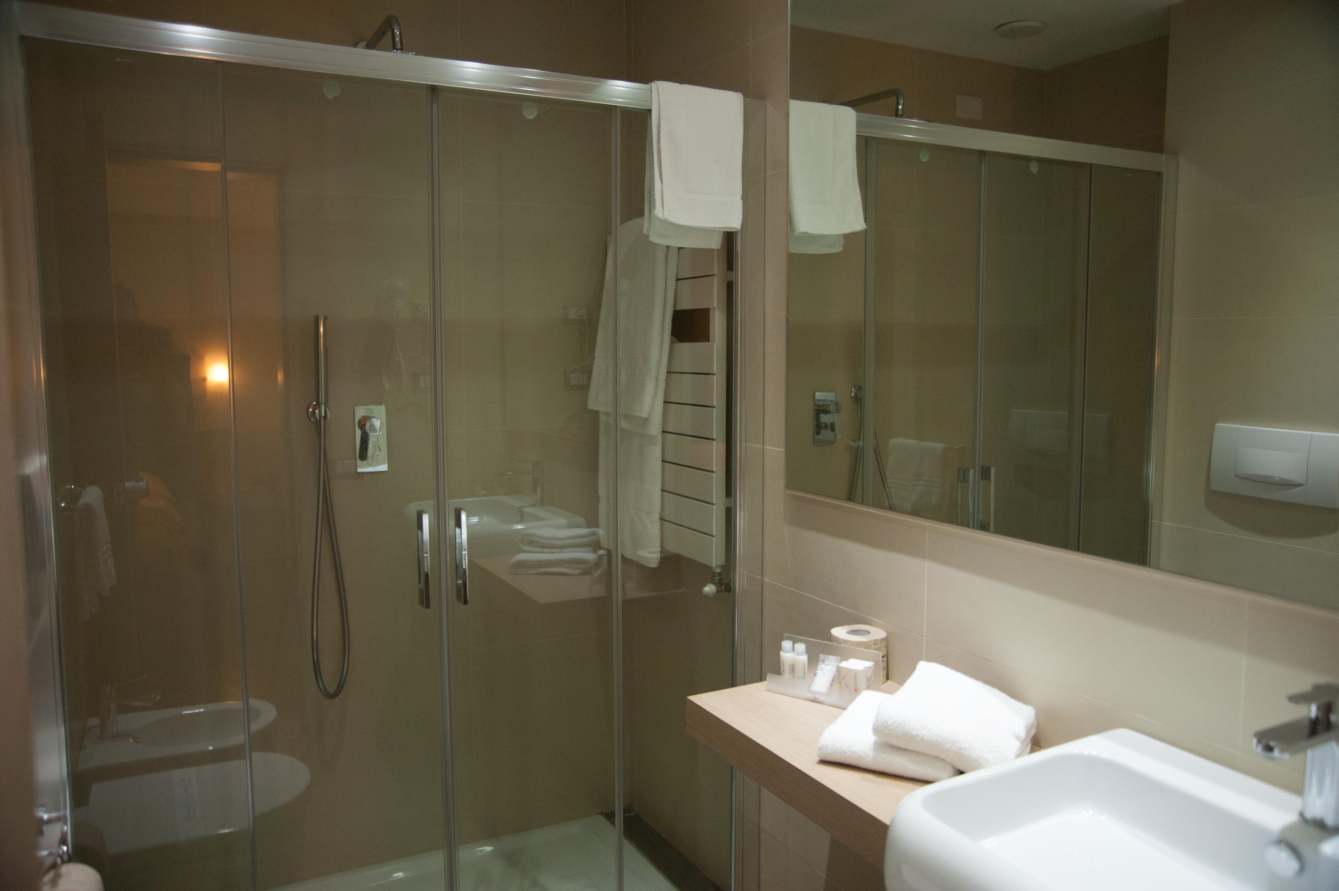 Double or Twin Standard