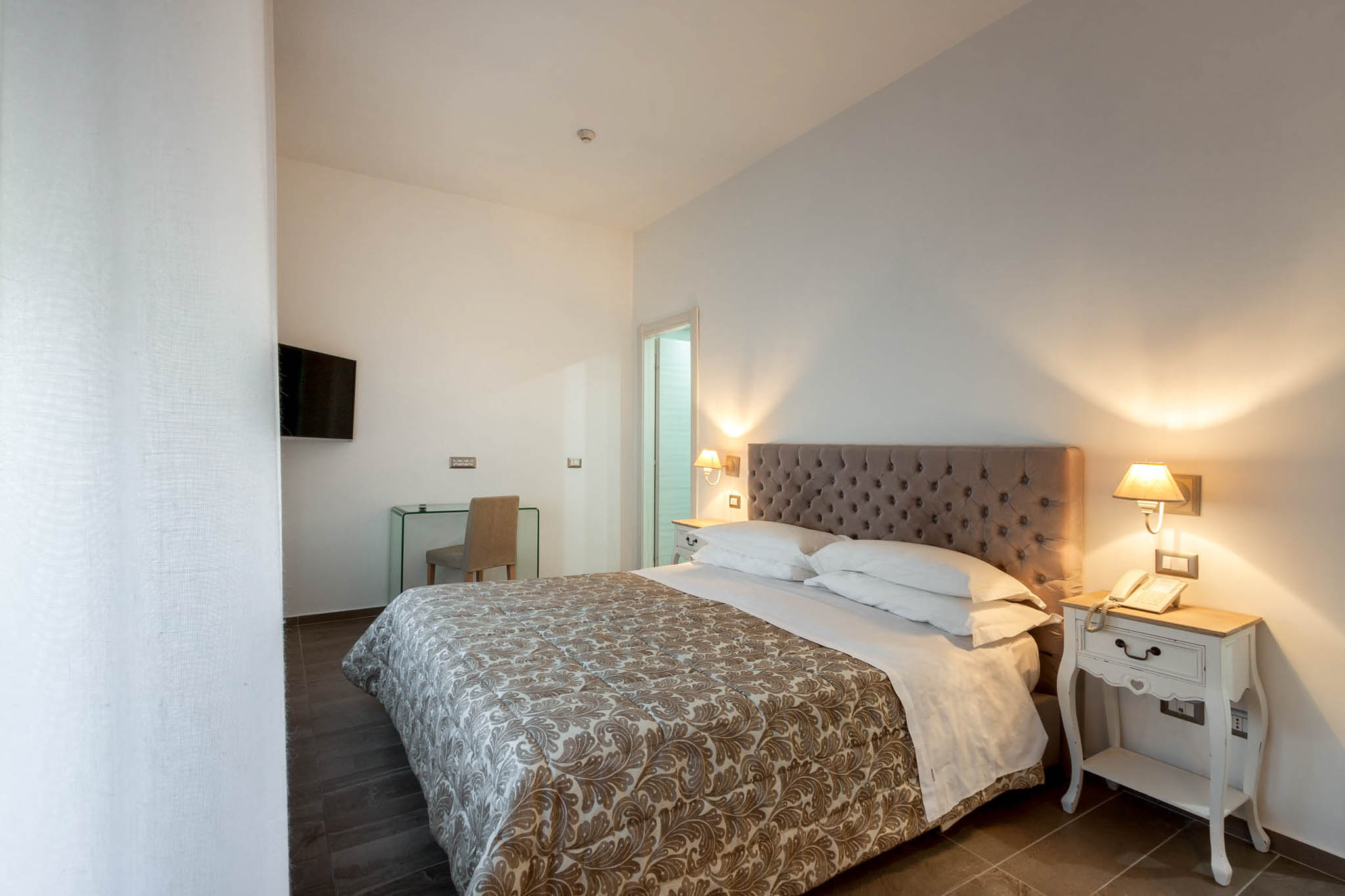 Double or Twin Superior