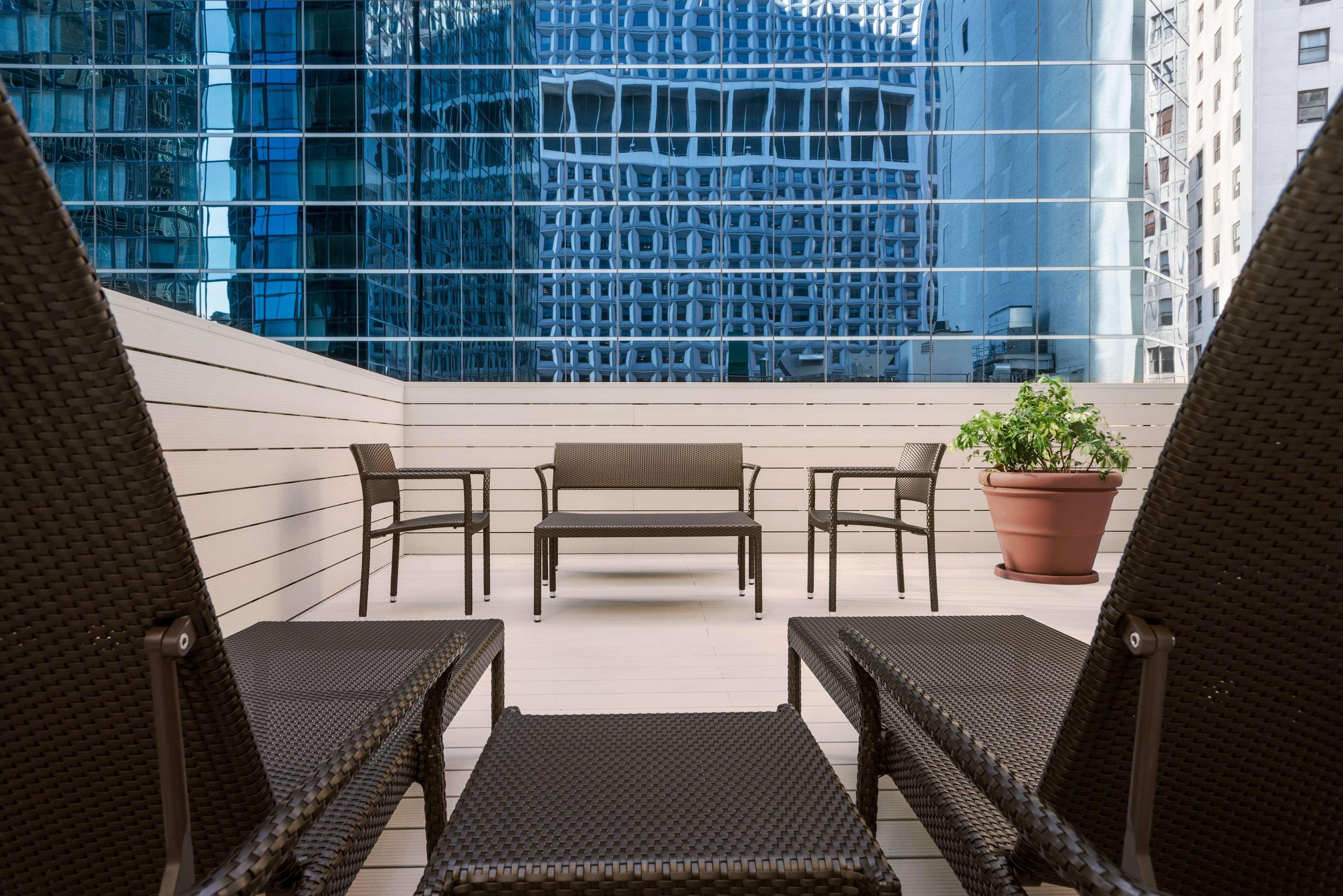 Studio King Bed Non Smoking