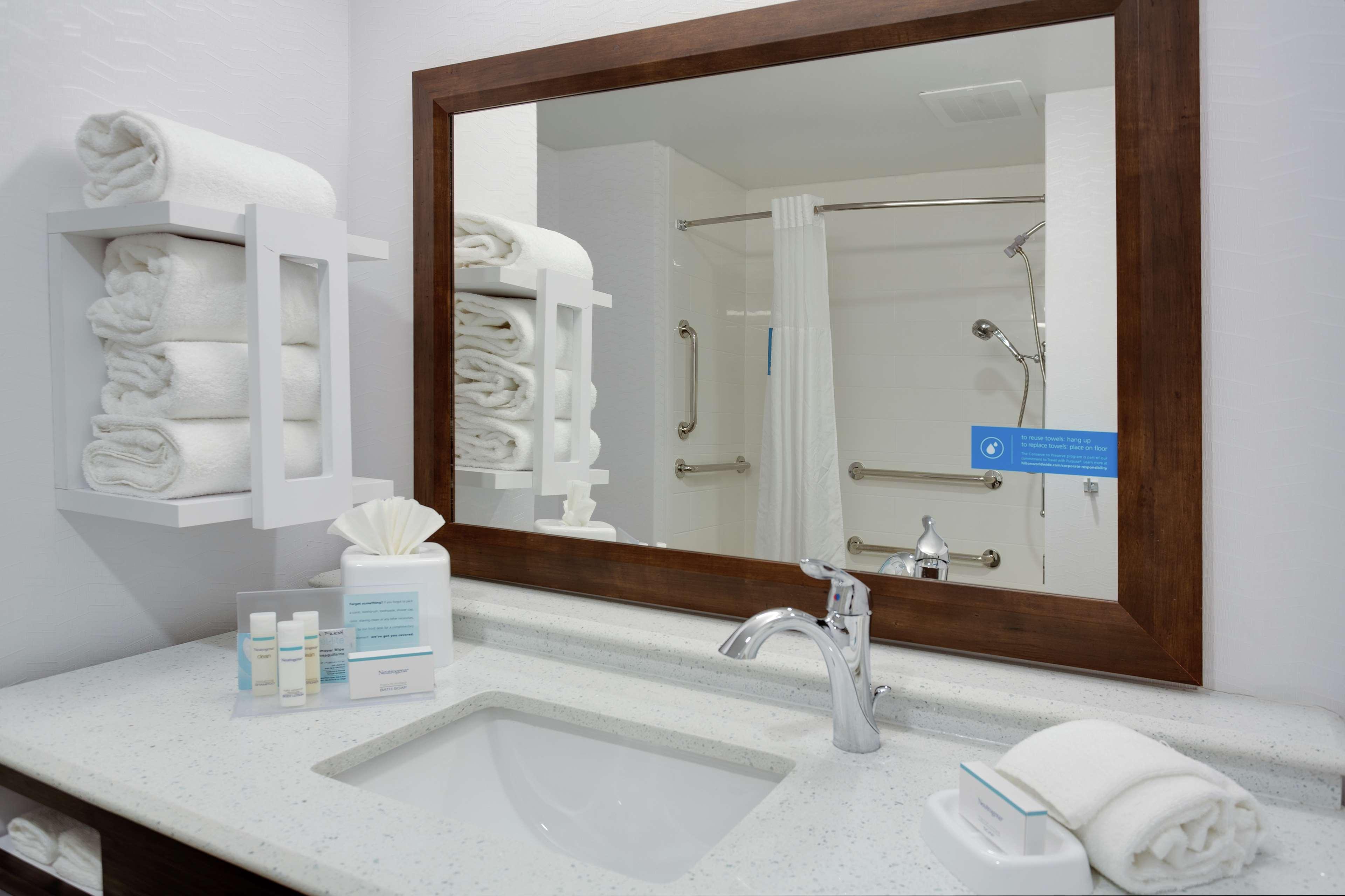 Double Two Queen Beds Non Smoking