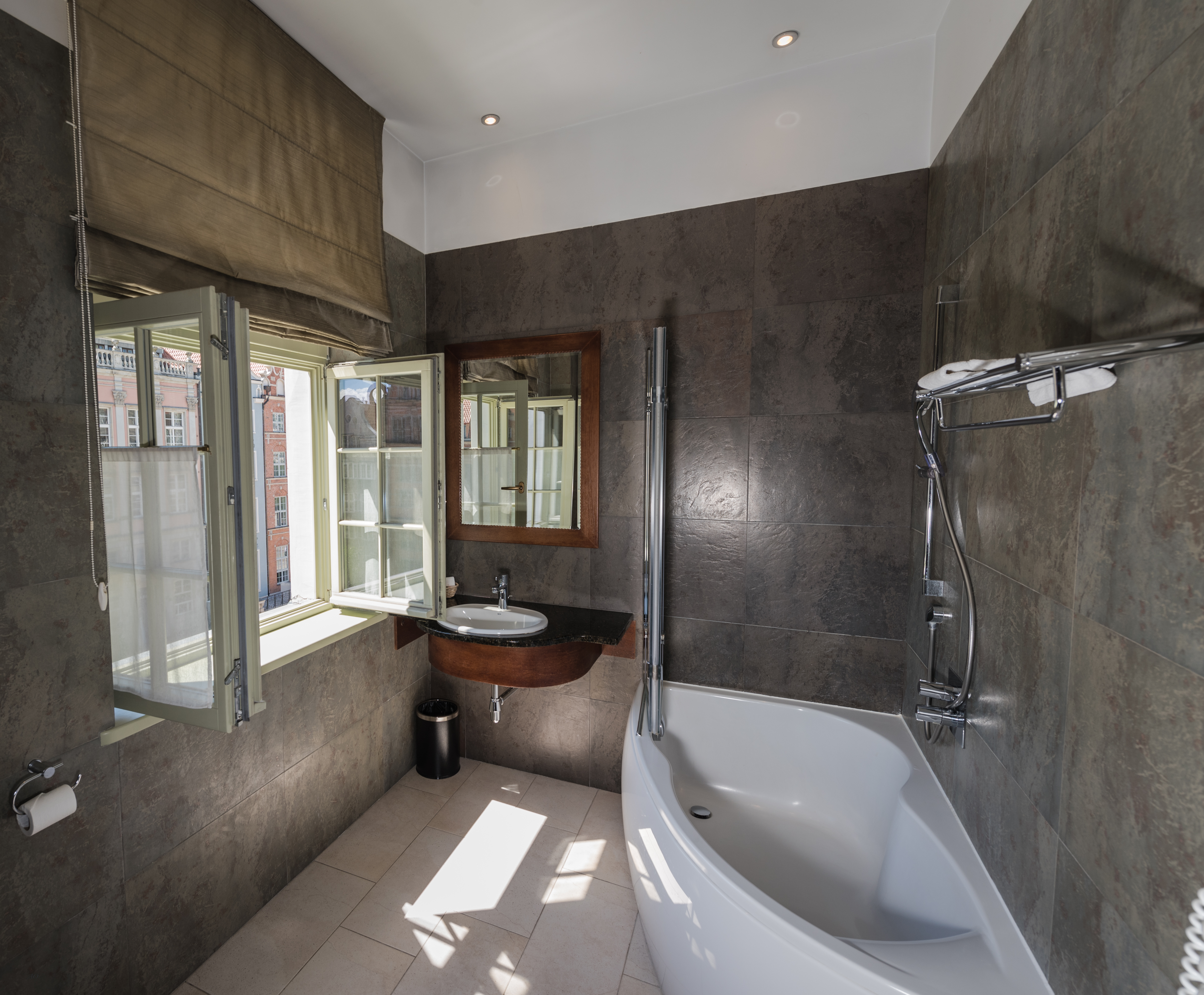 Double or Twin Superior