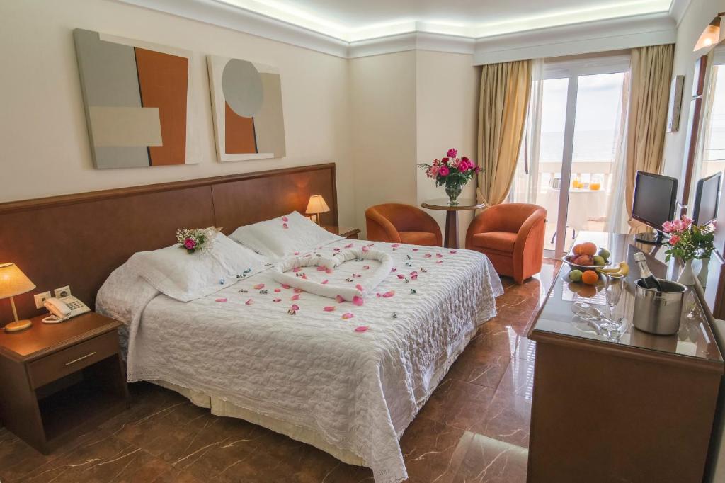 Double or Twin Superior Sea View