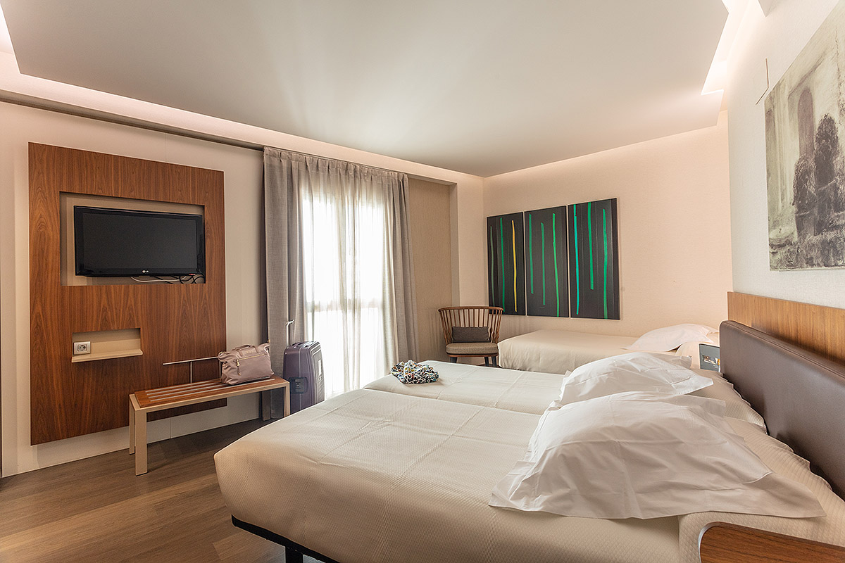 Double or Twin Standard