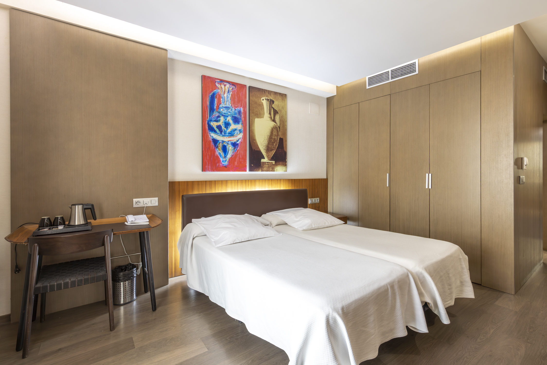 Double or Twin Standard