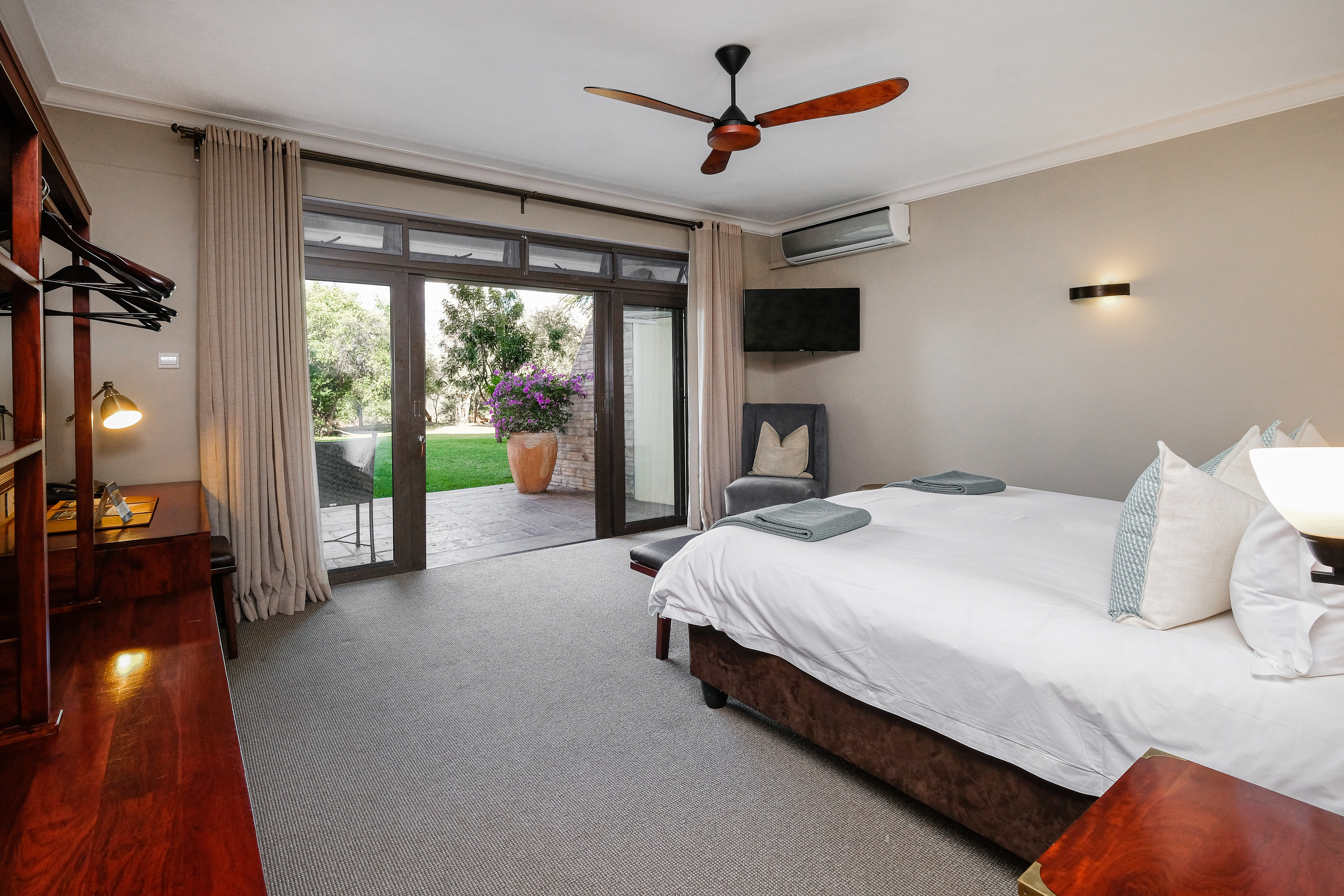 Double or Twin Deluxe