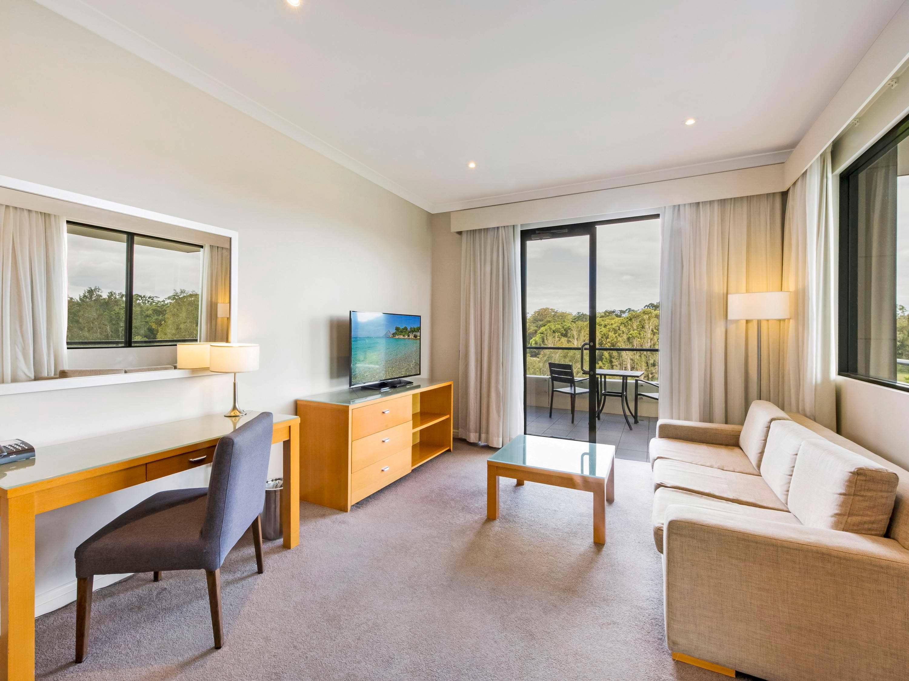 Double Deluxe Golf View