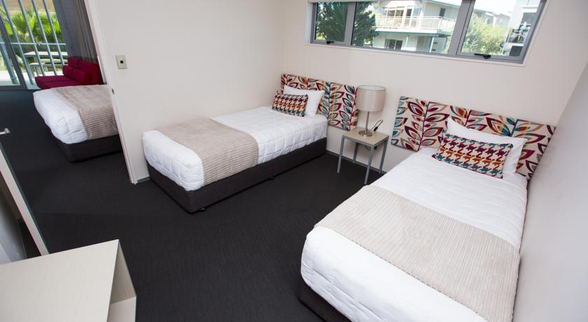 Family Room King Size Bed