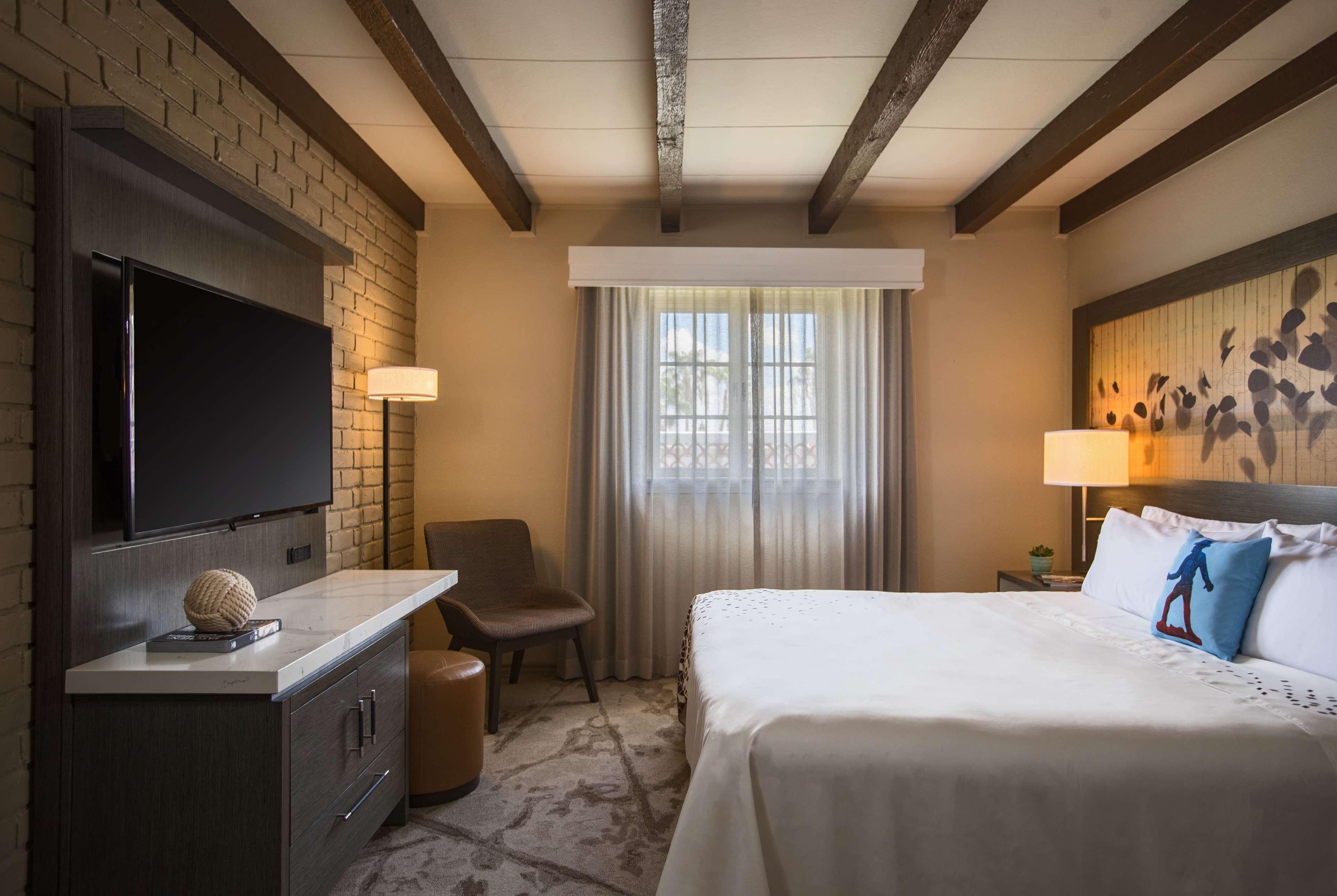 Studio King Bed Non Smoking