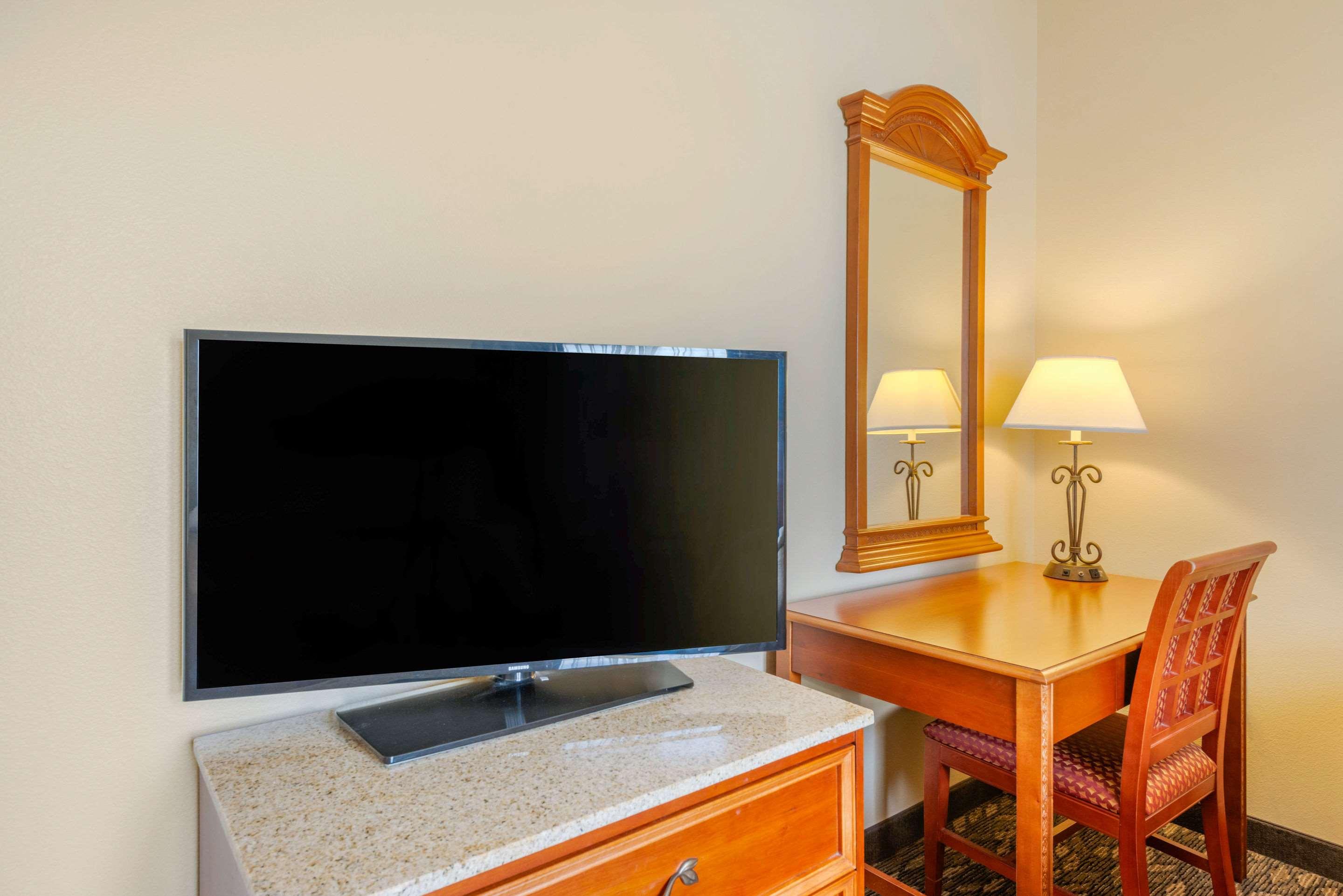 Suite Two Queen Beds