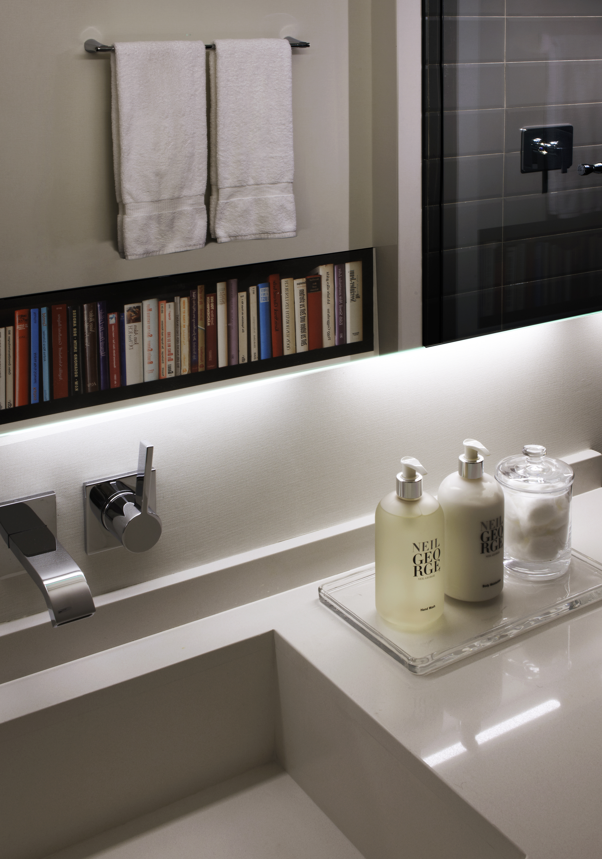 Double Deluxe Queen Bed