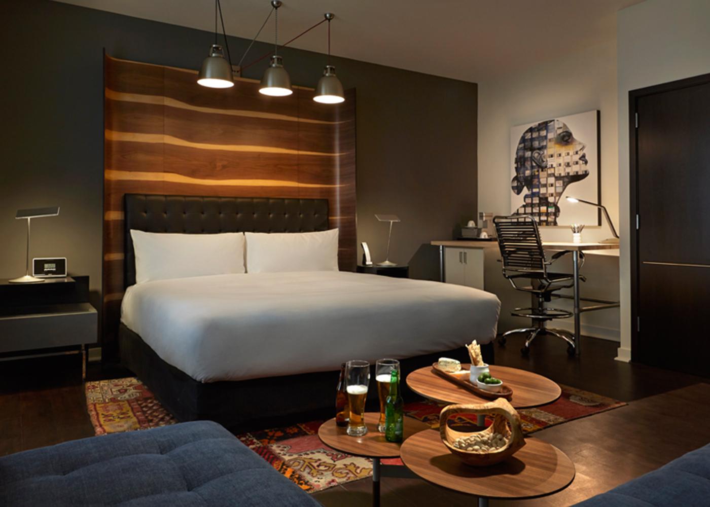 Studio Premier King Bed