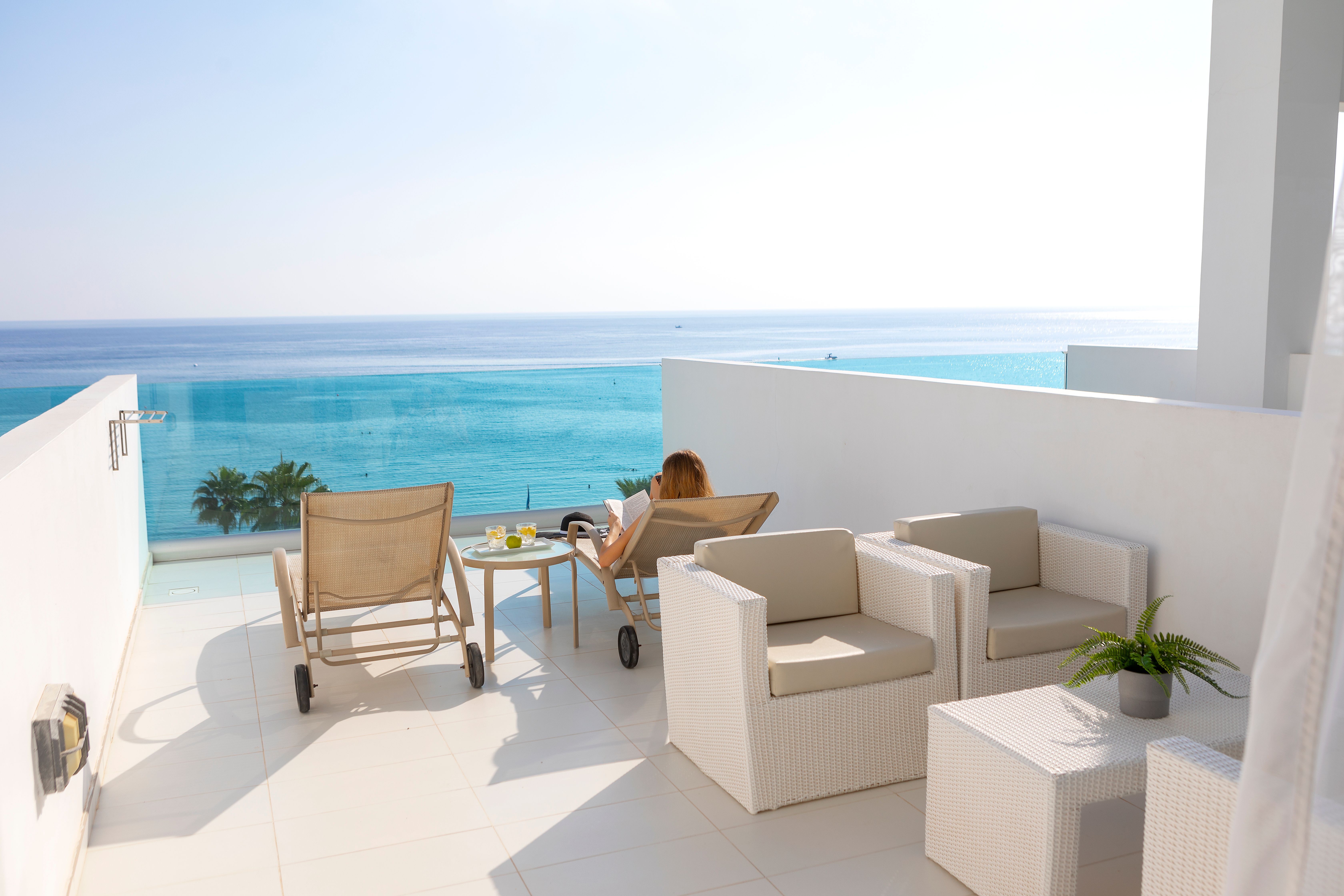 Double or Twin Sea View with Terrace