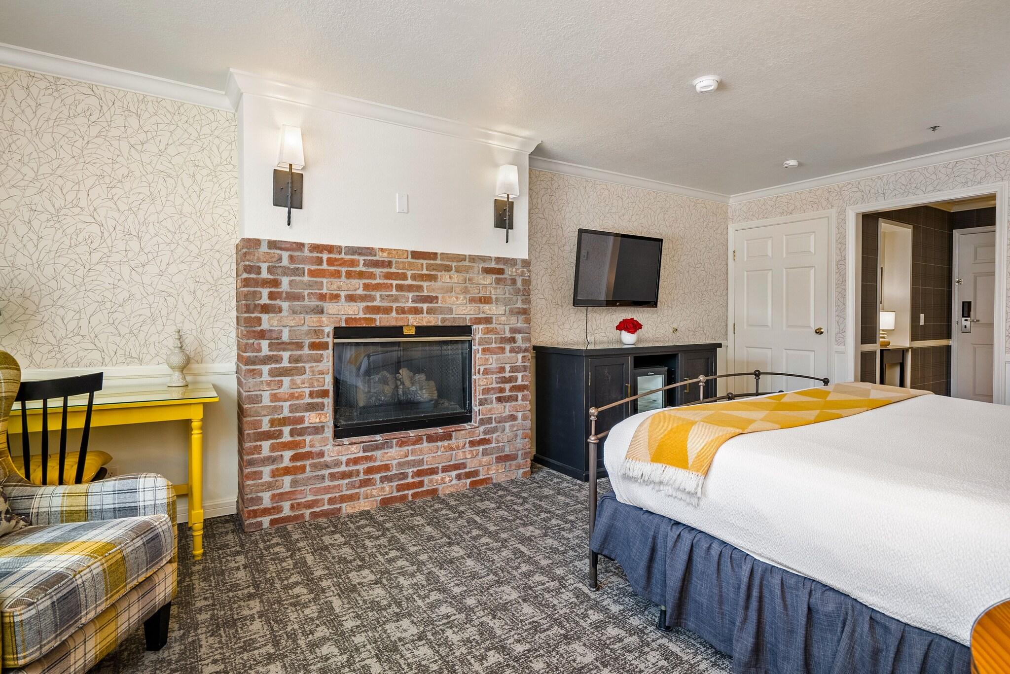 Double Deluxe King Bed