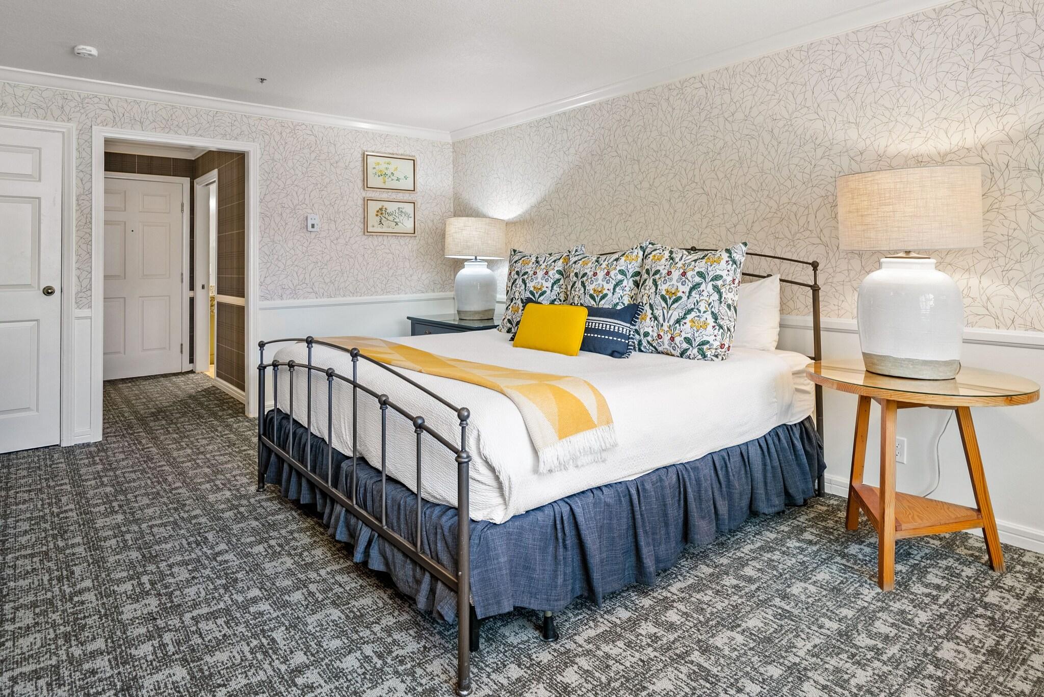 Double Deluxe King Bed