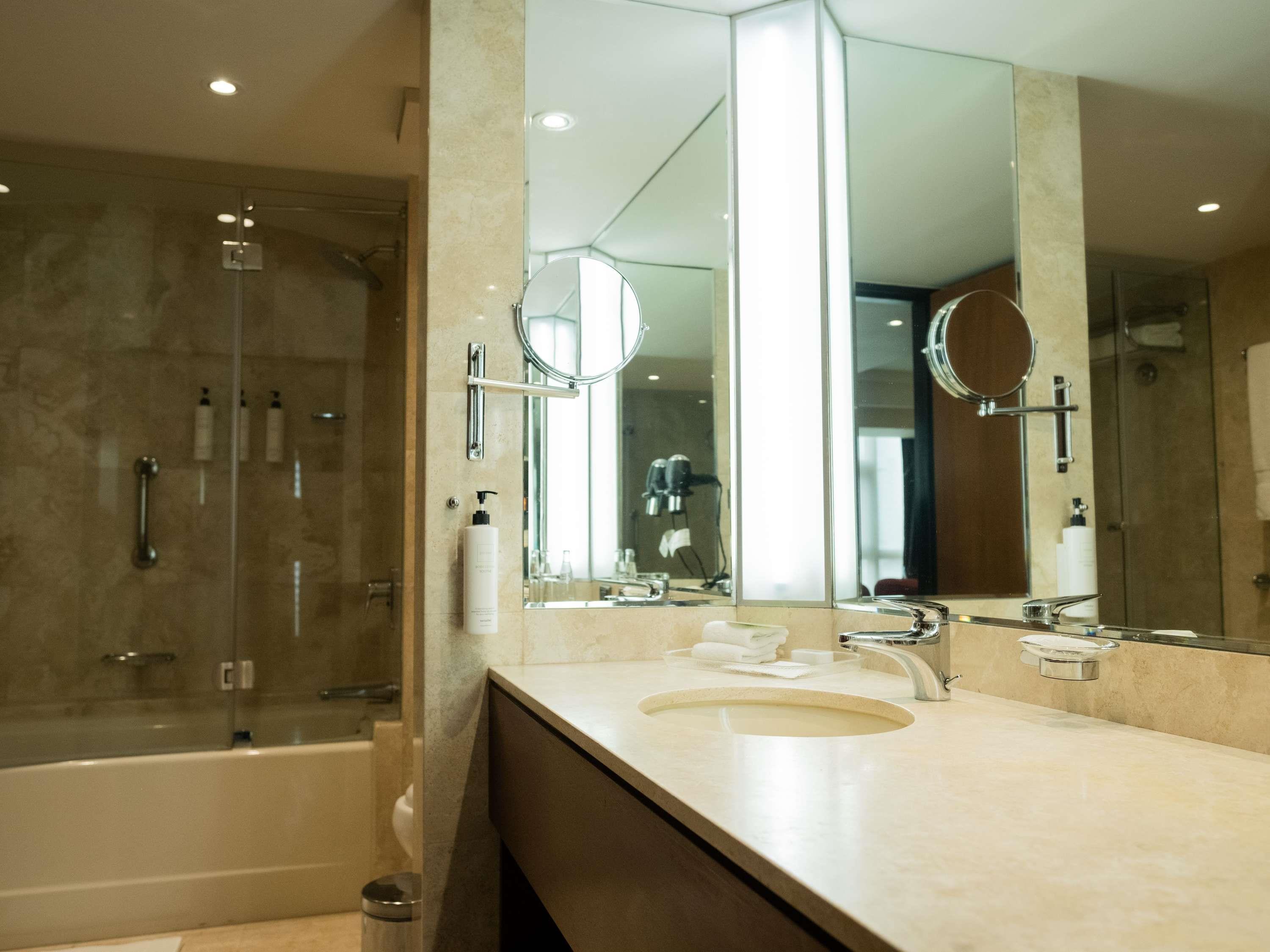 Double City View King Bed