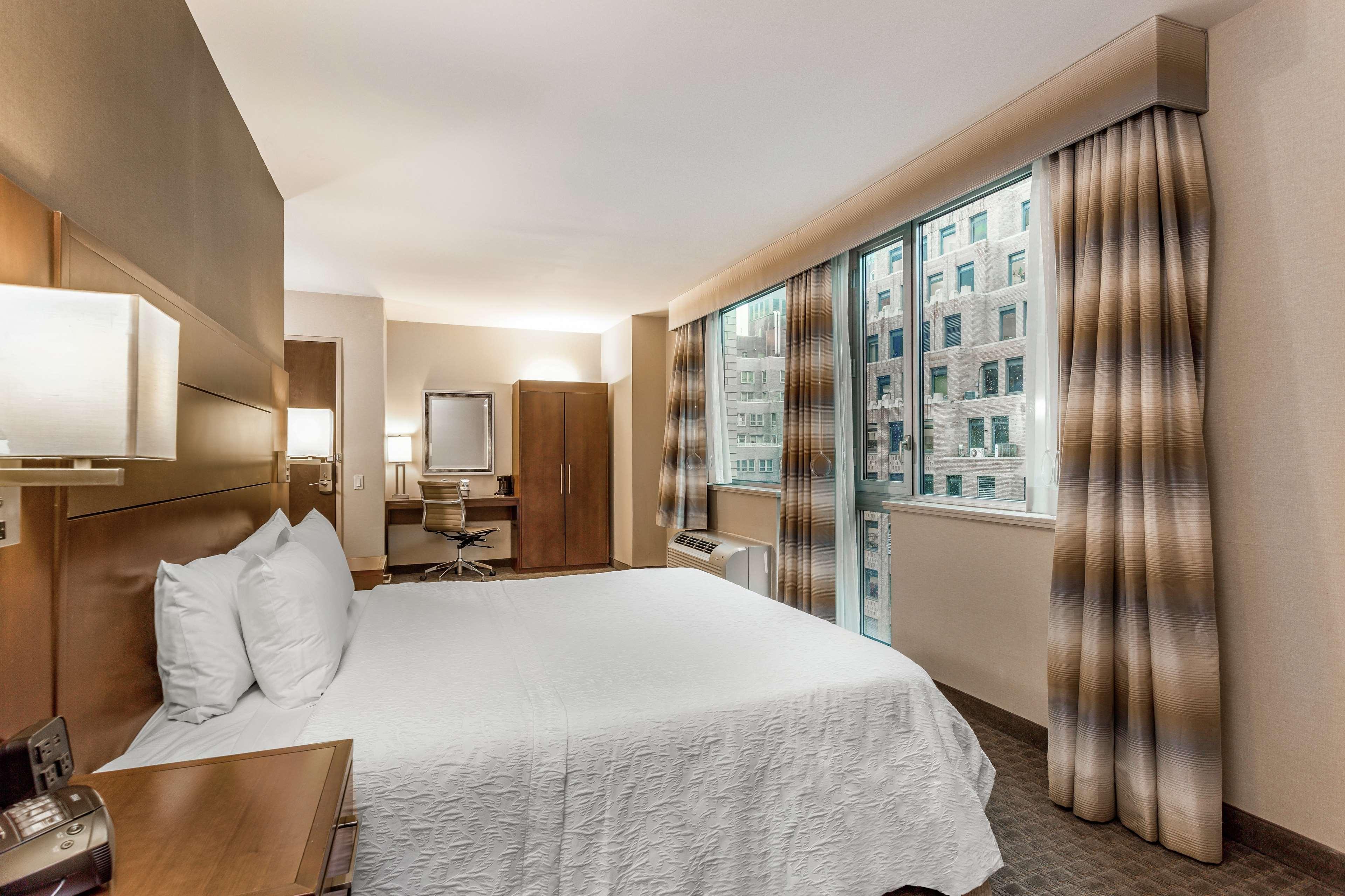 Double City View King Bed