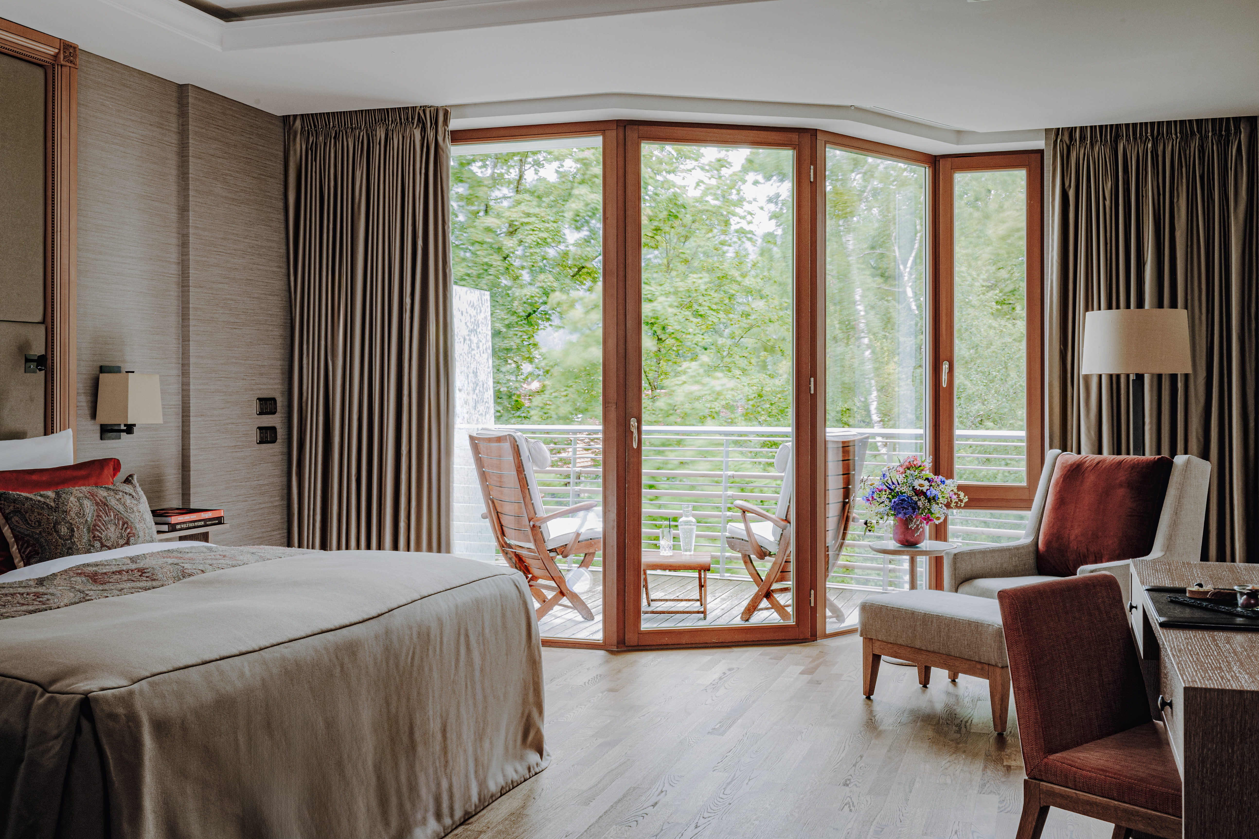 Room Deluxe with Views