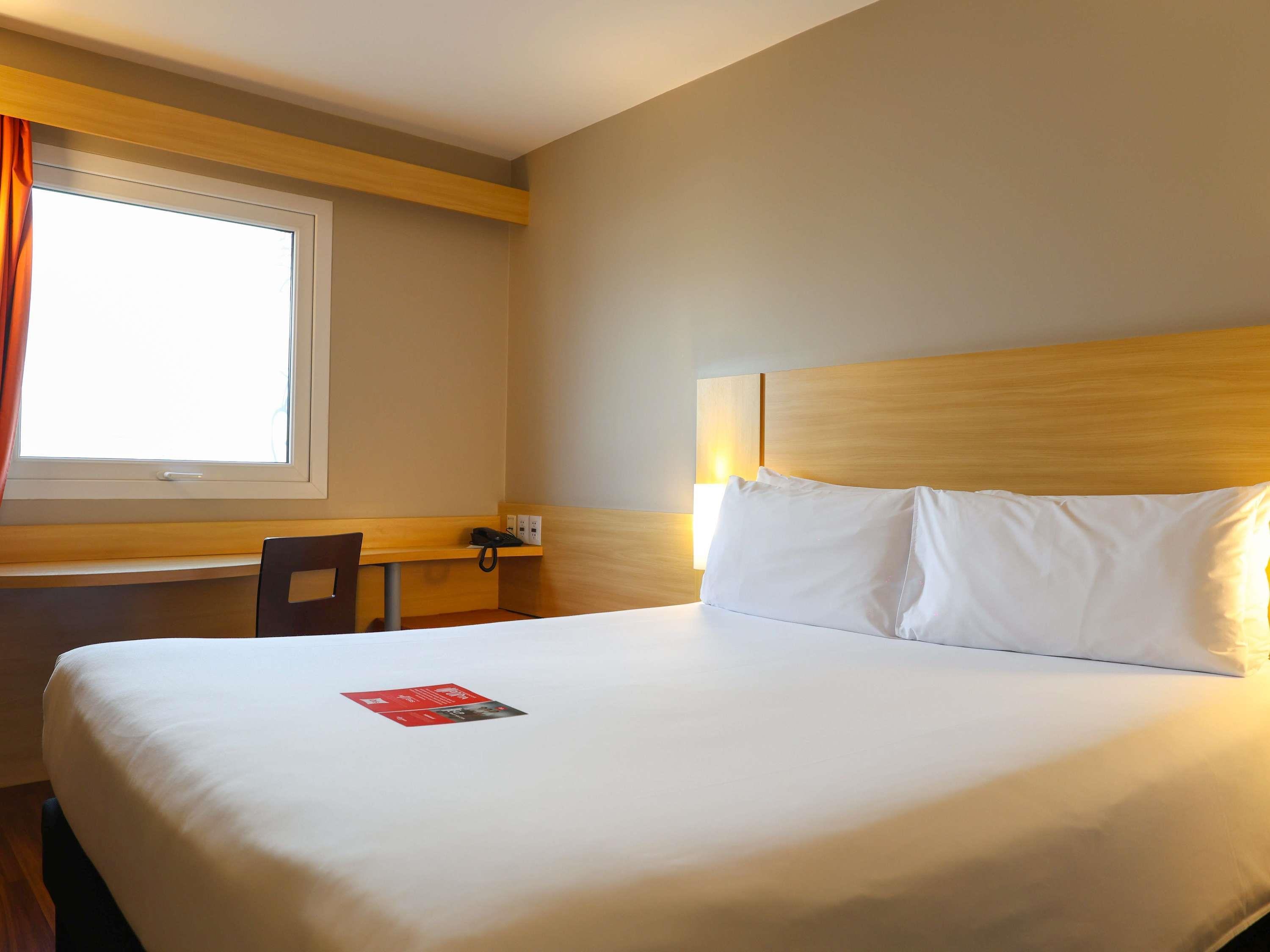 Double Superior Queen Bed
