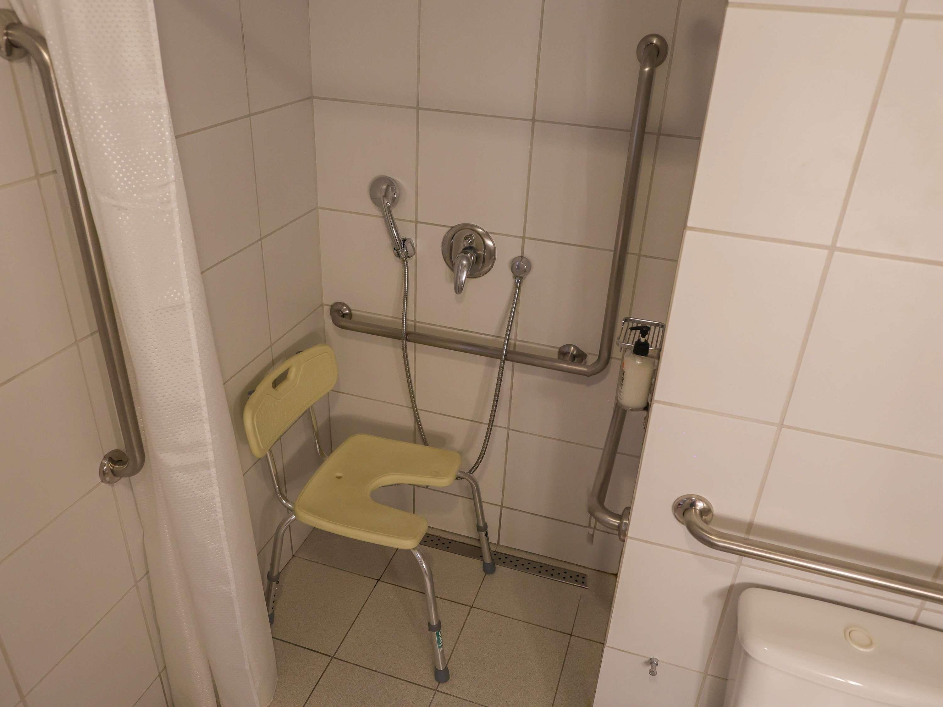 Double Accessible