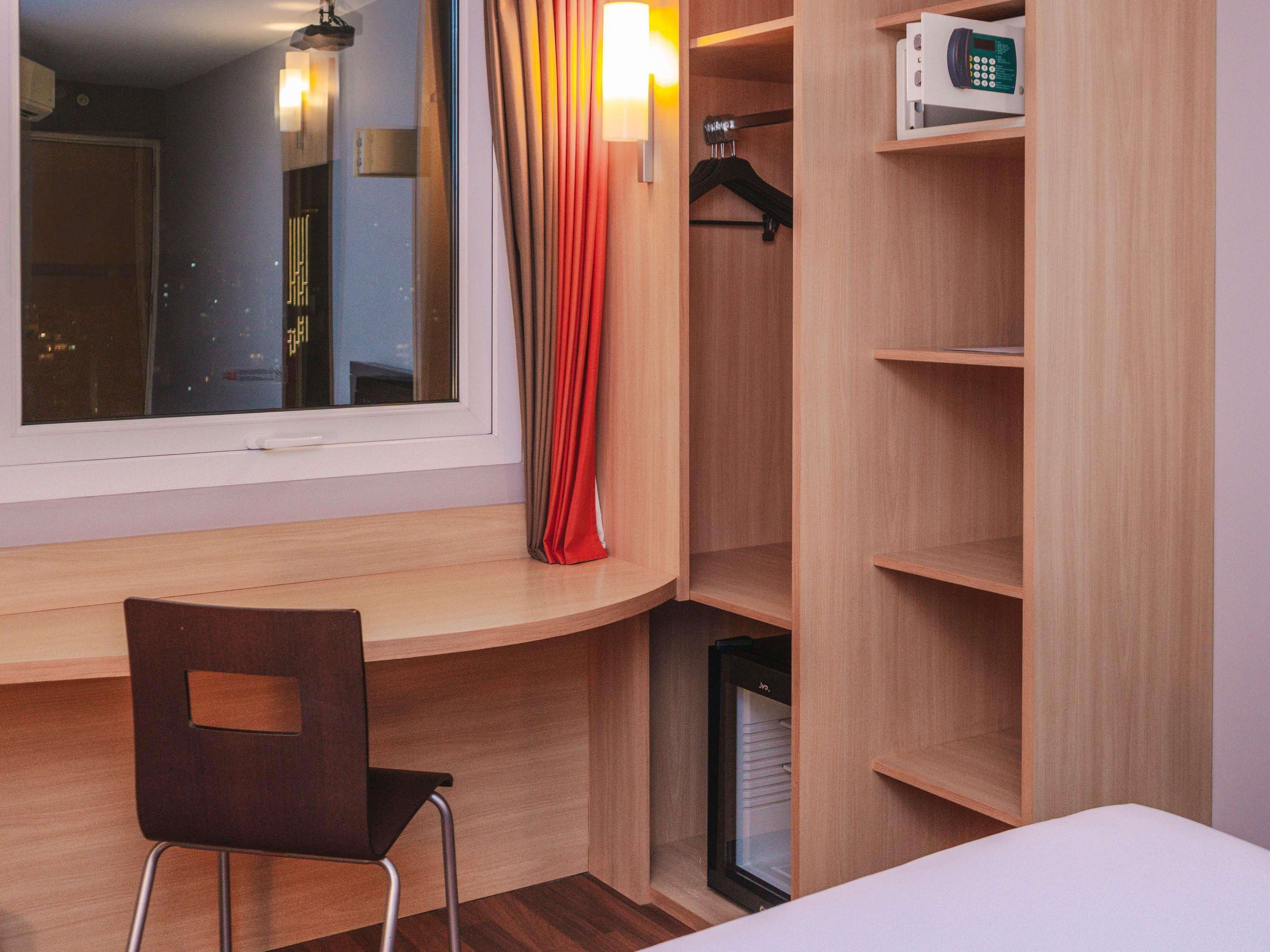 Double Superior Queen Bed