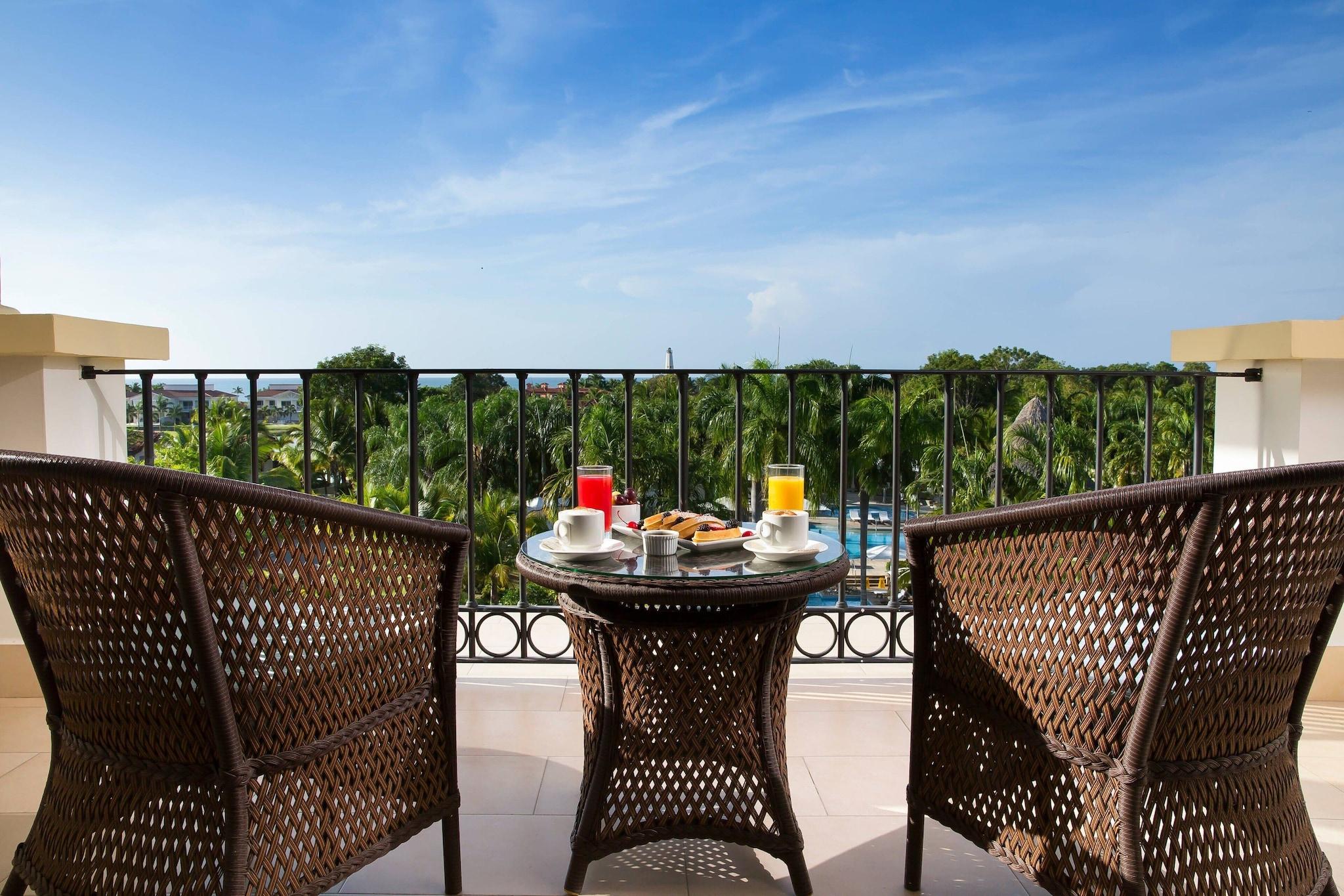 Suite King Bed One Bedroom 