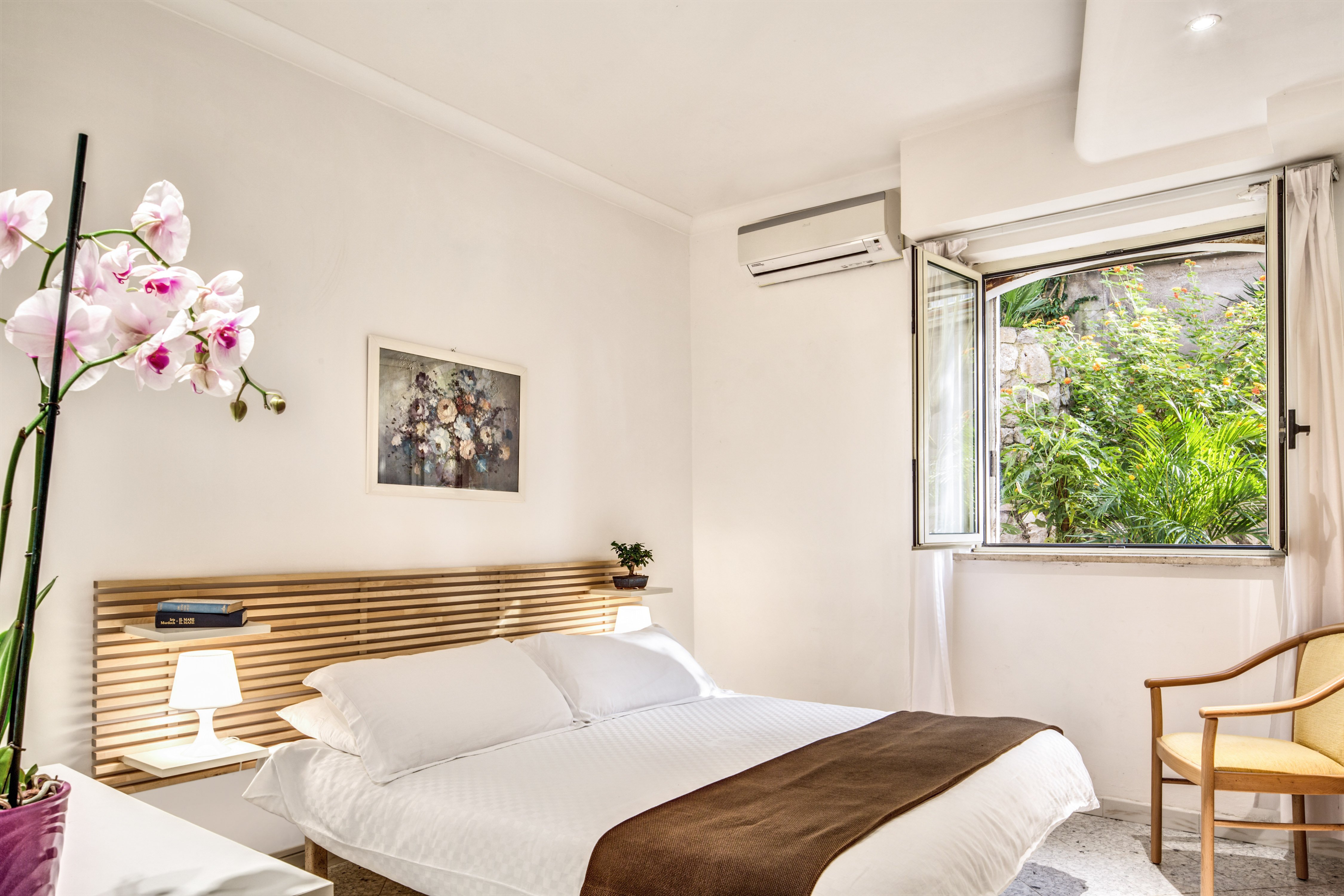 Apartment Three Bedrooms Two Bathrooms