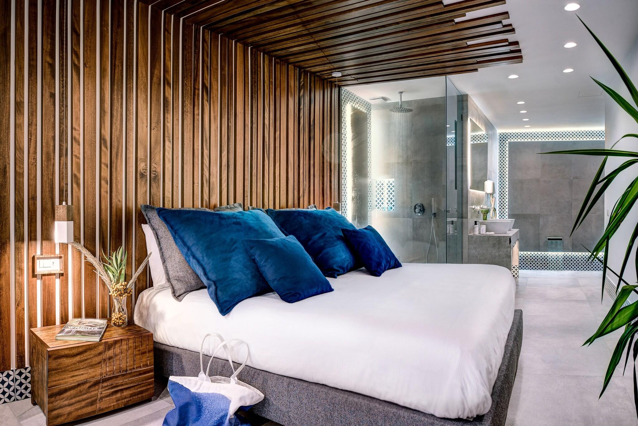 Junior Suite Sea View King Bed