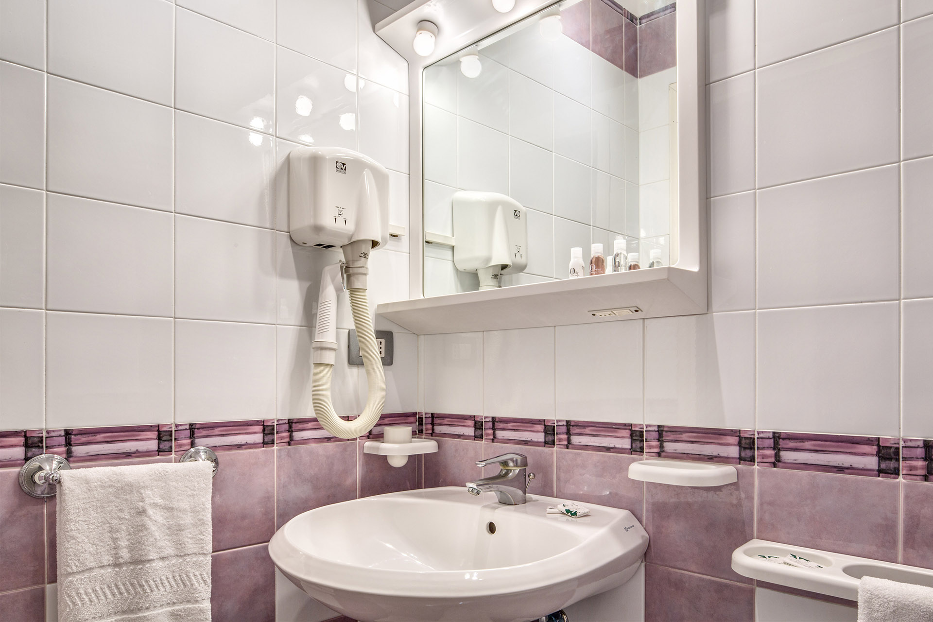 Apartment Two Bedrooms One Bathroom