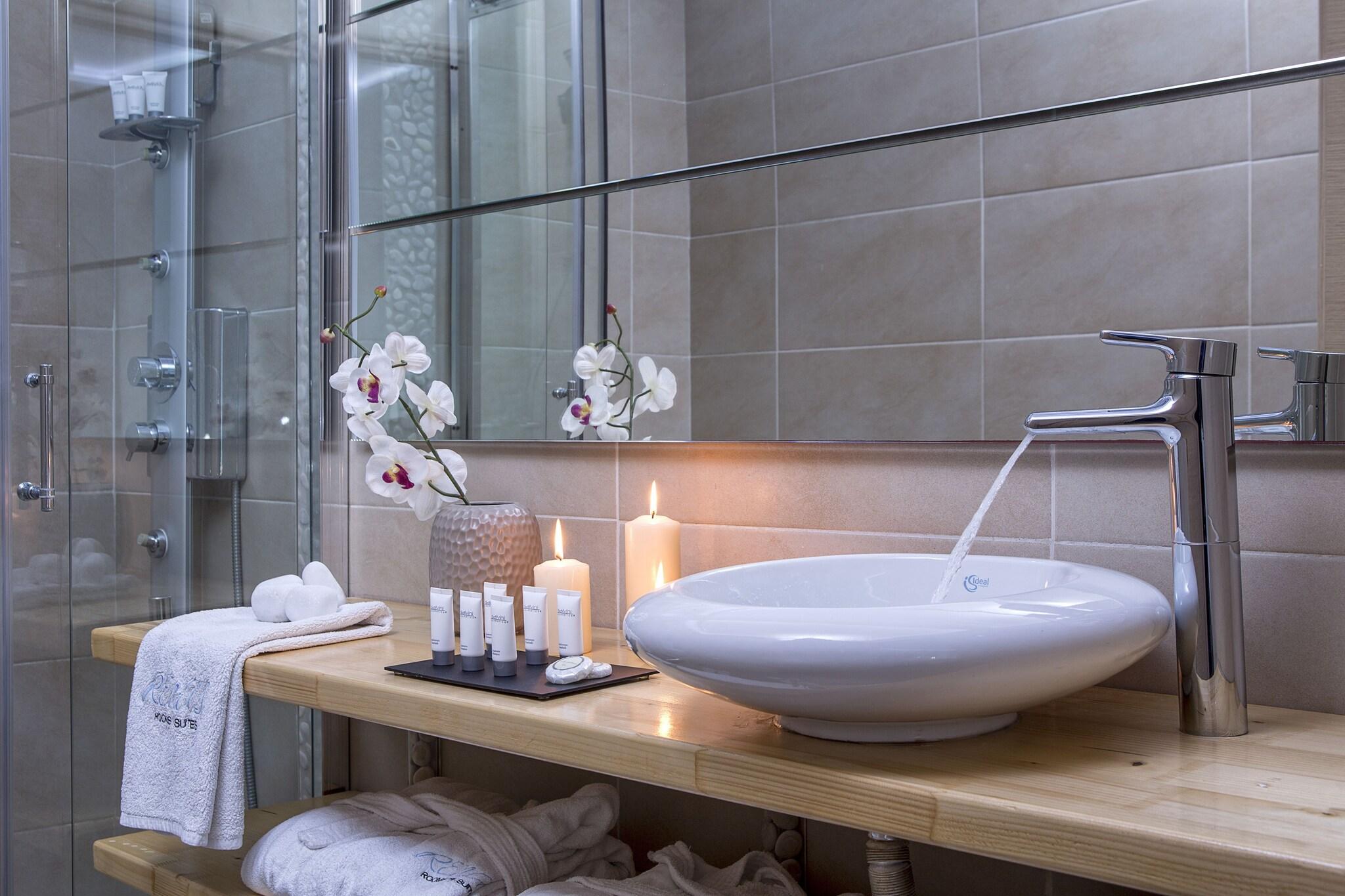 Triple Queen Size Bed