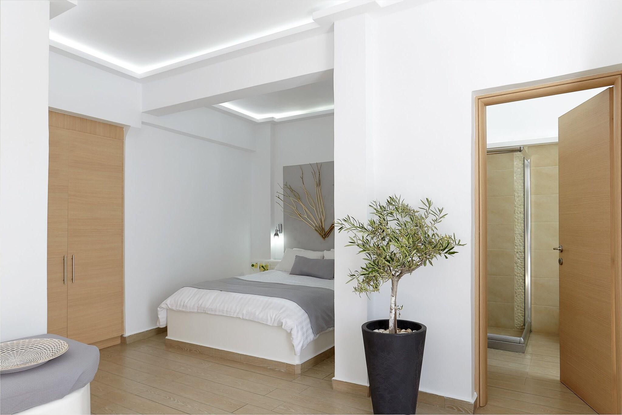 Triple Queen Size Bed