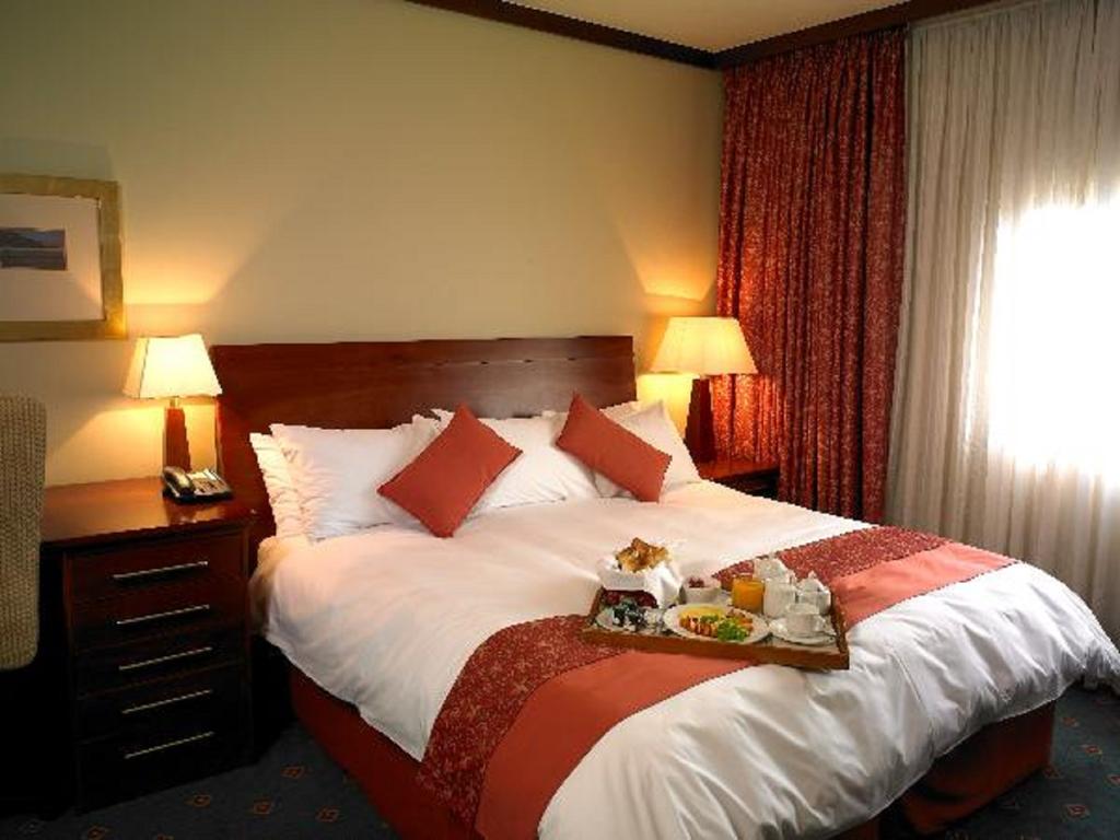 Double or Twin Deluxe King Bed