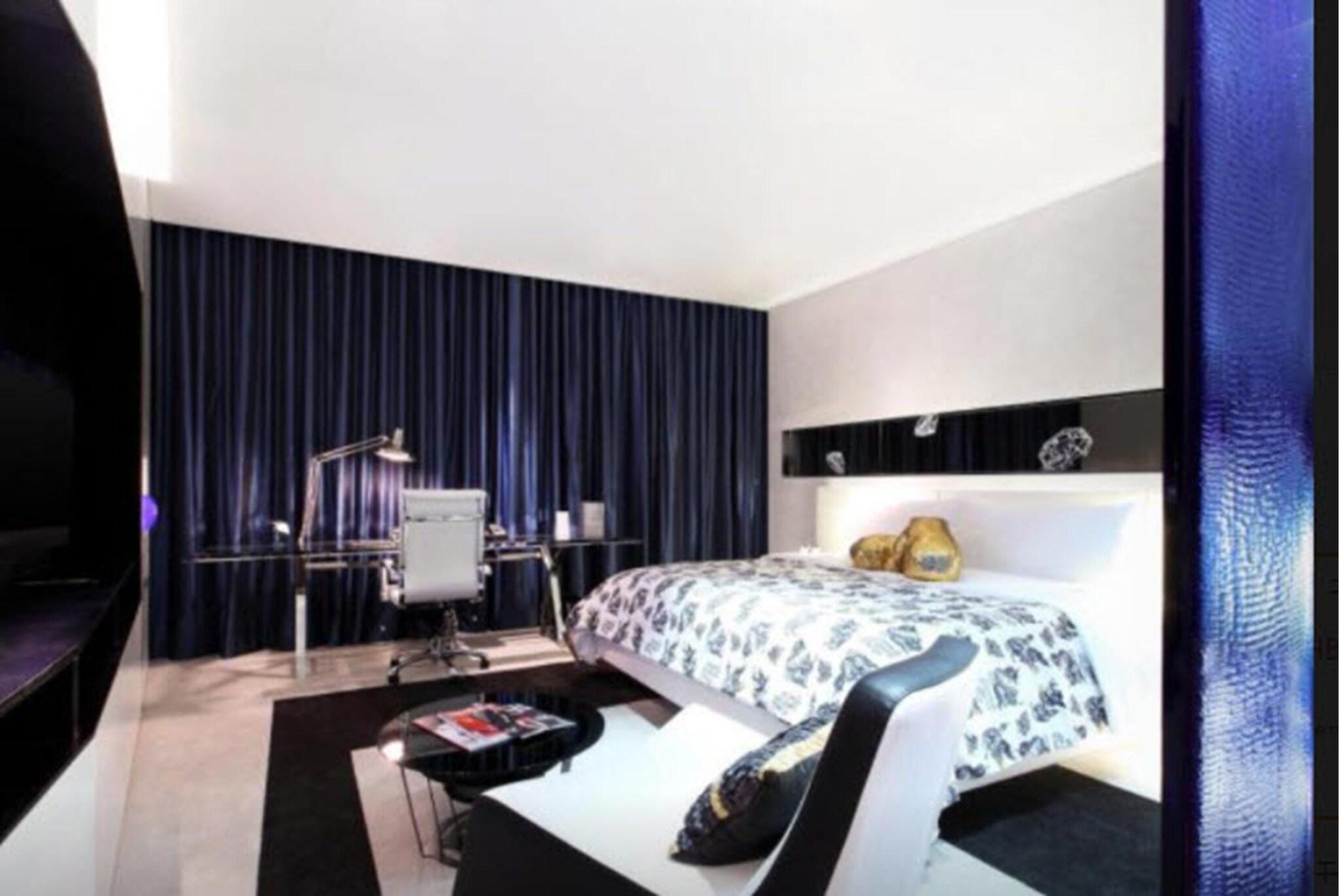 Double King Bed Non Smoking