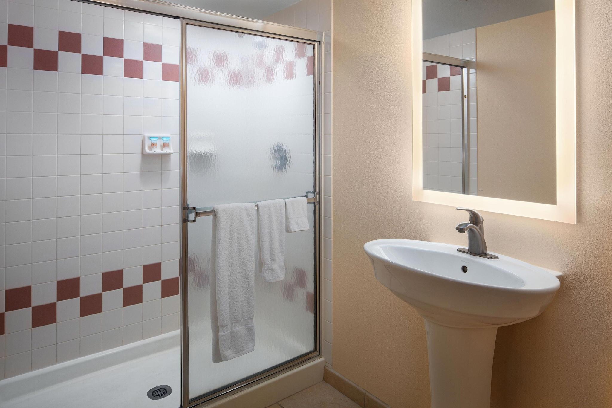 Villa Accessible Two Double Beds