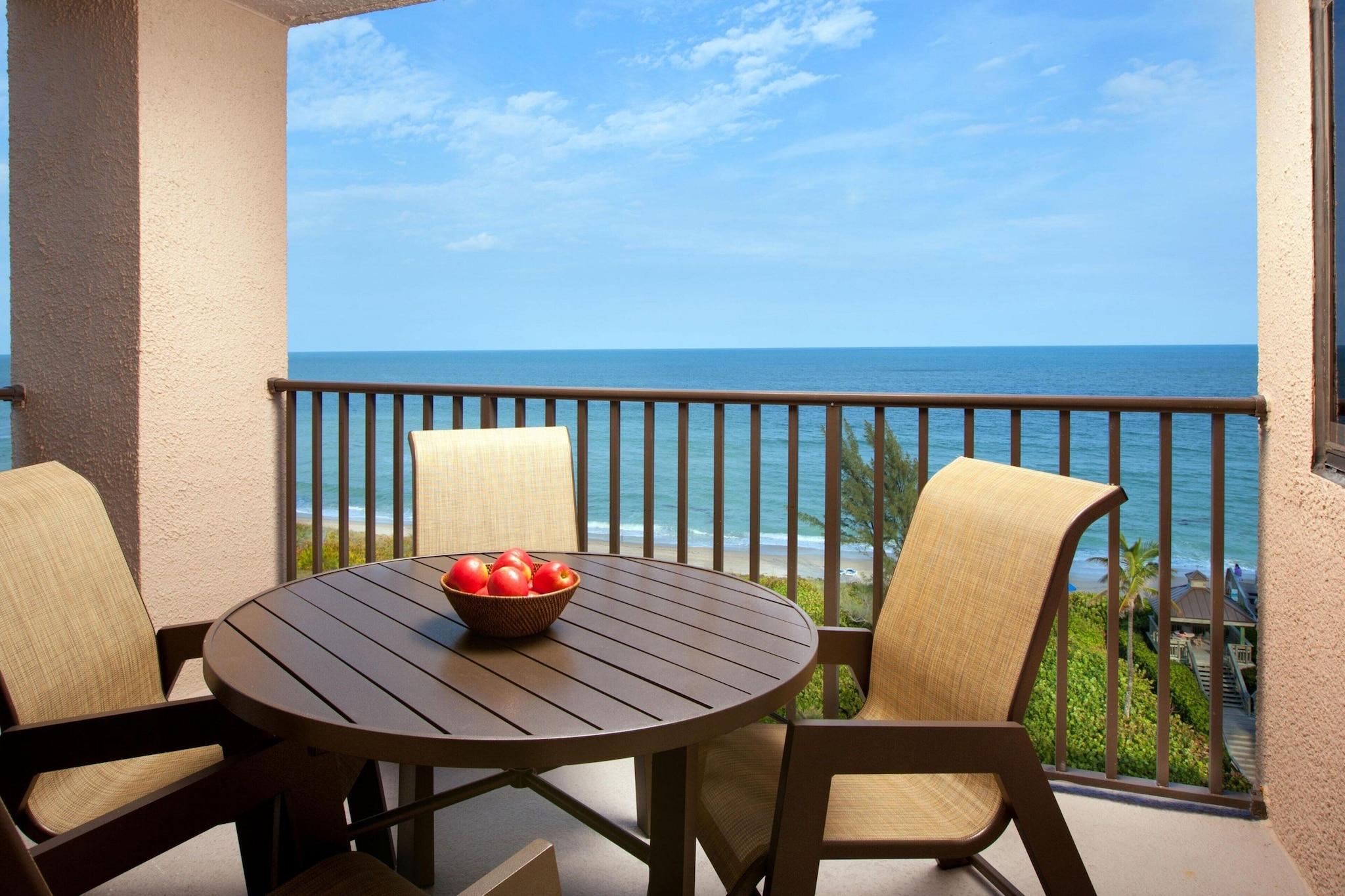 Villa Partial Ocean View Two Double Beds