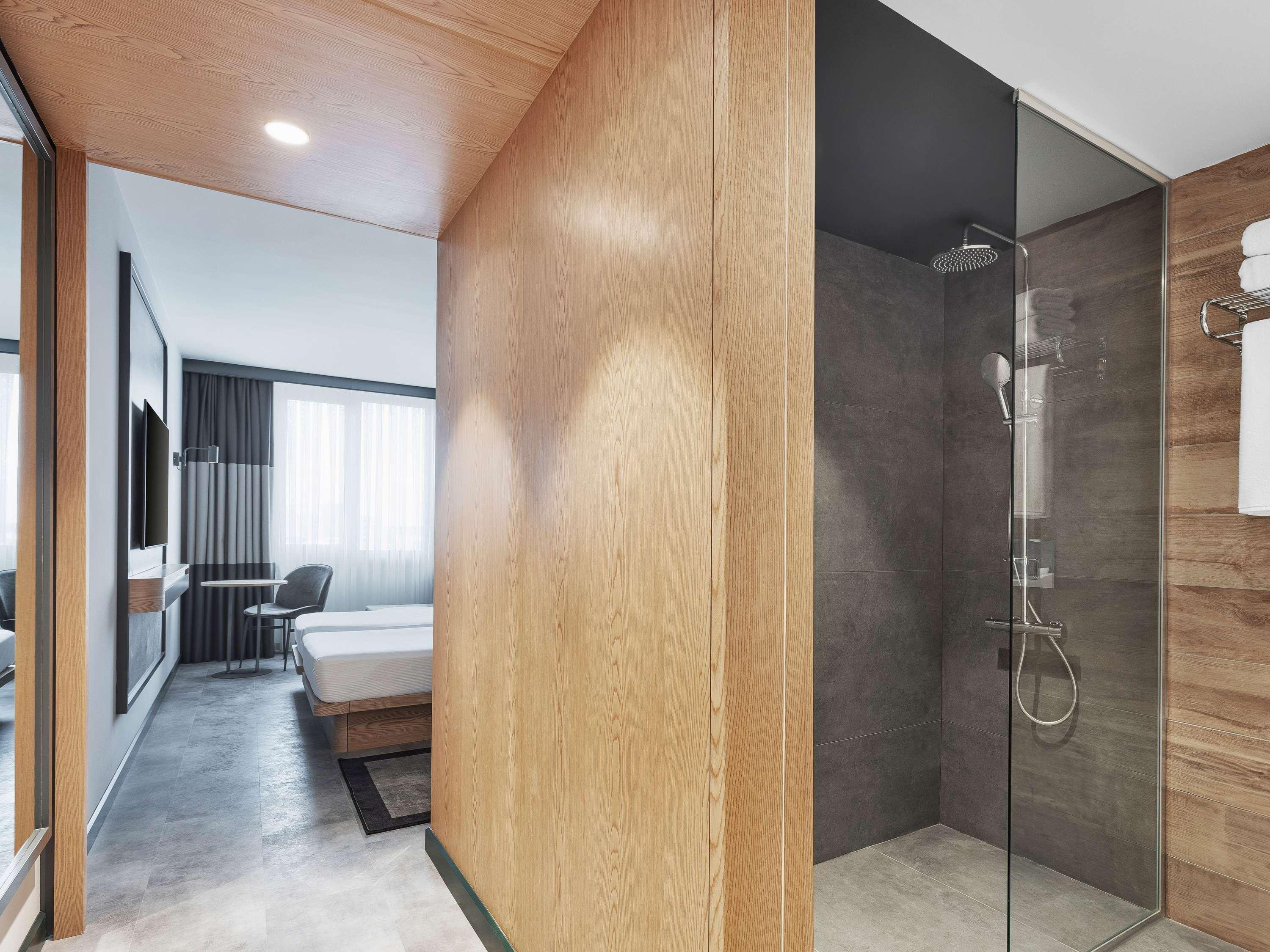 Twin Deluxe City View