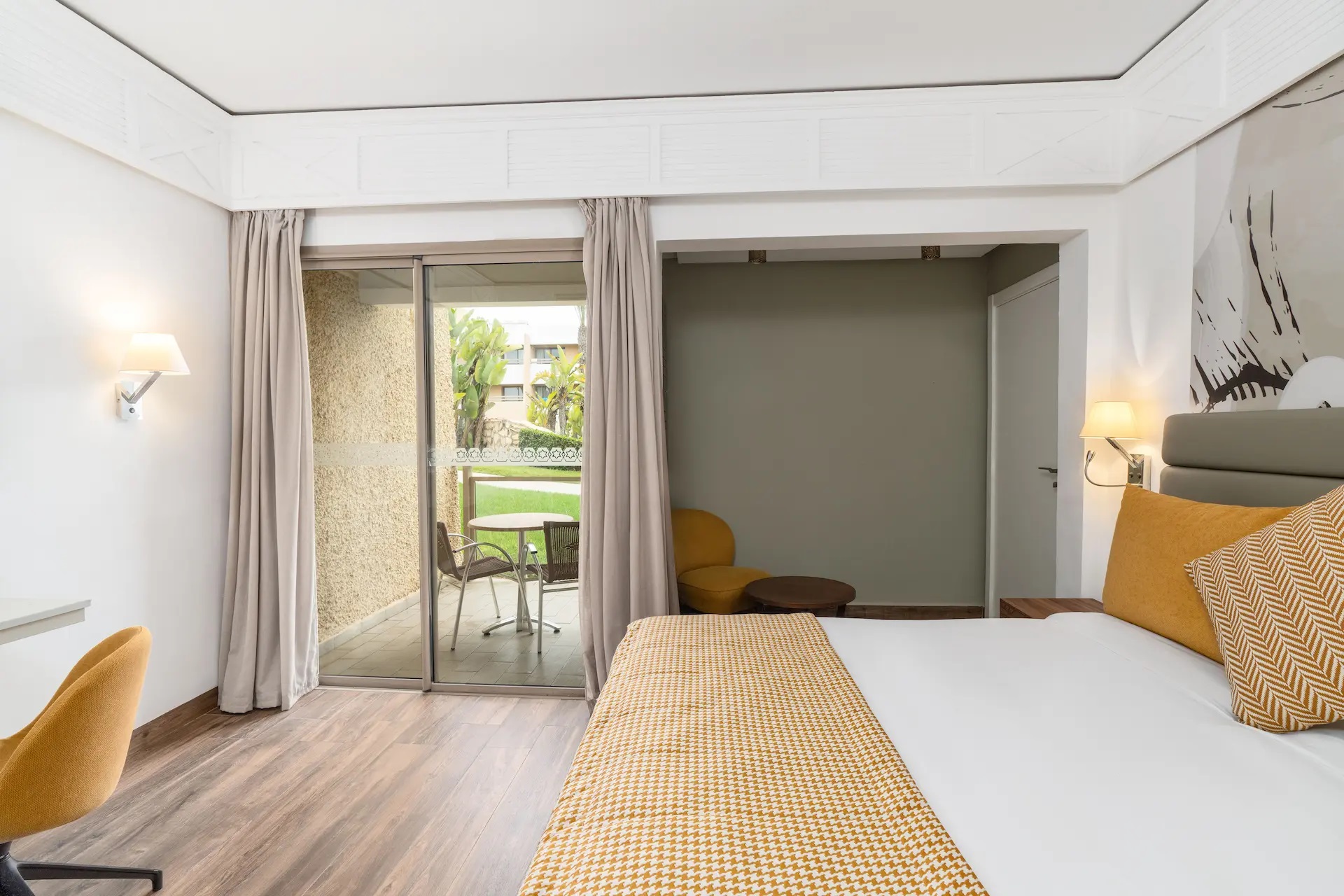 Double or Twin Standard