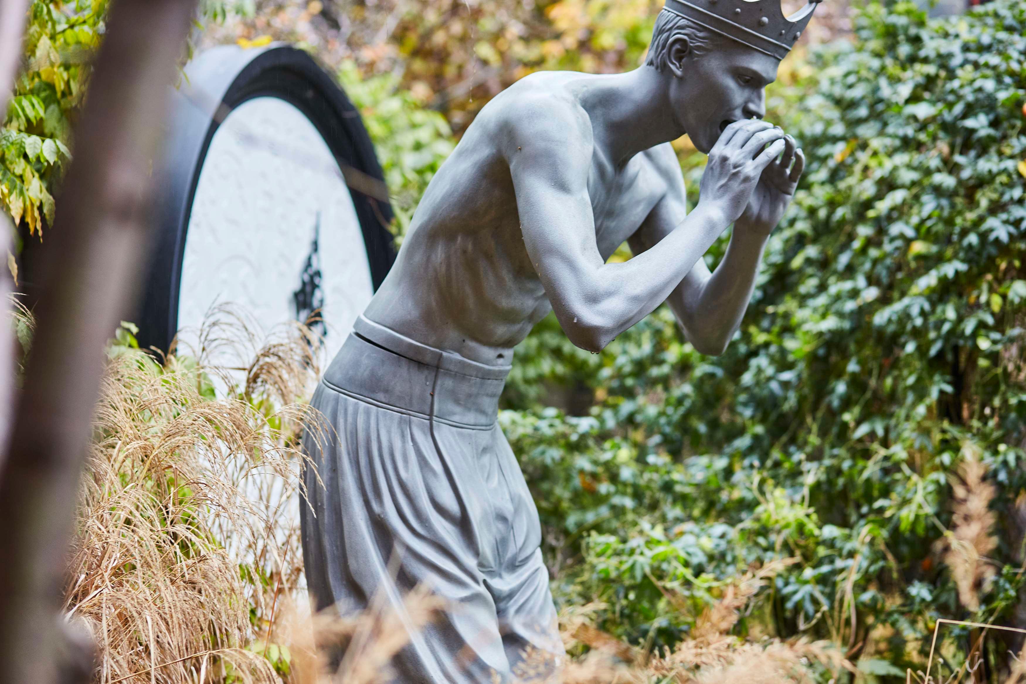 Double Garden View King Bed