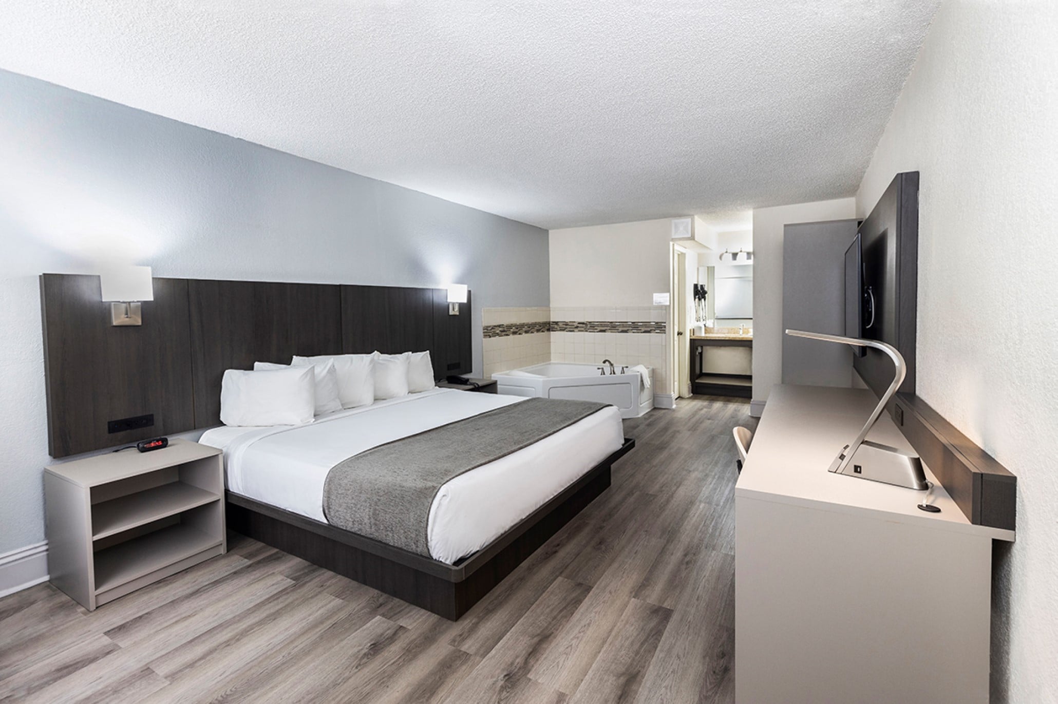 Suite King Size Bed