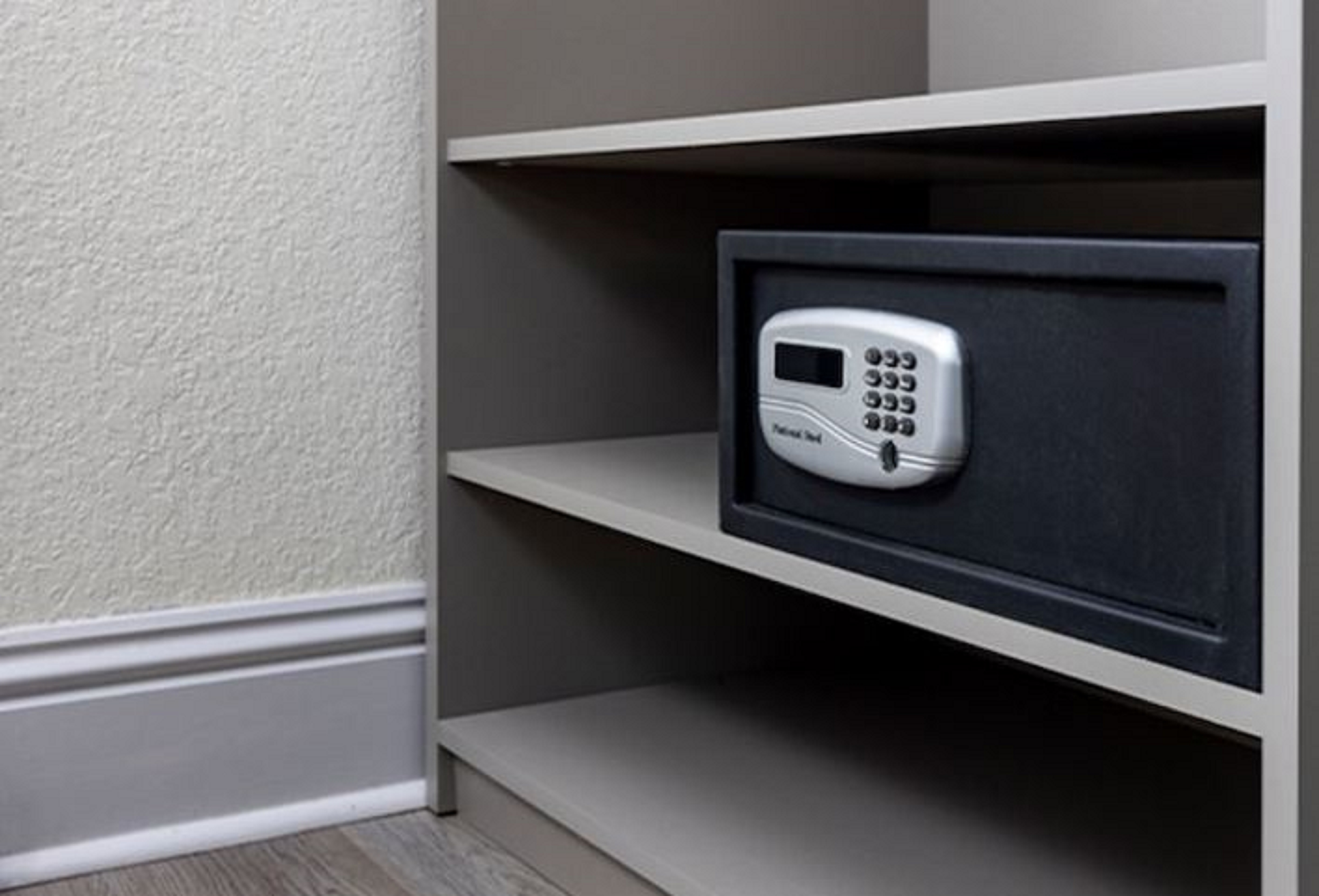 Double Deluxe King Bed