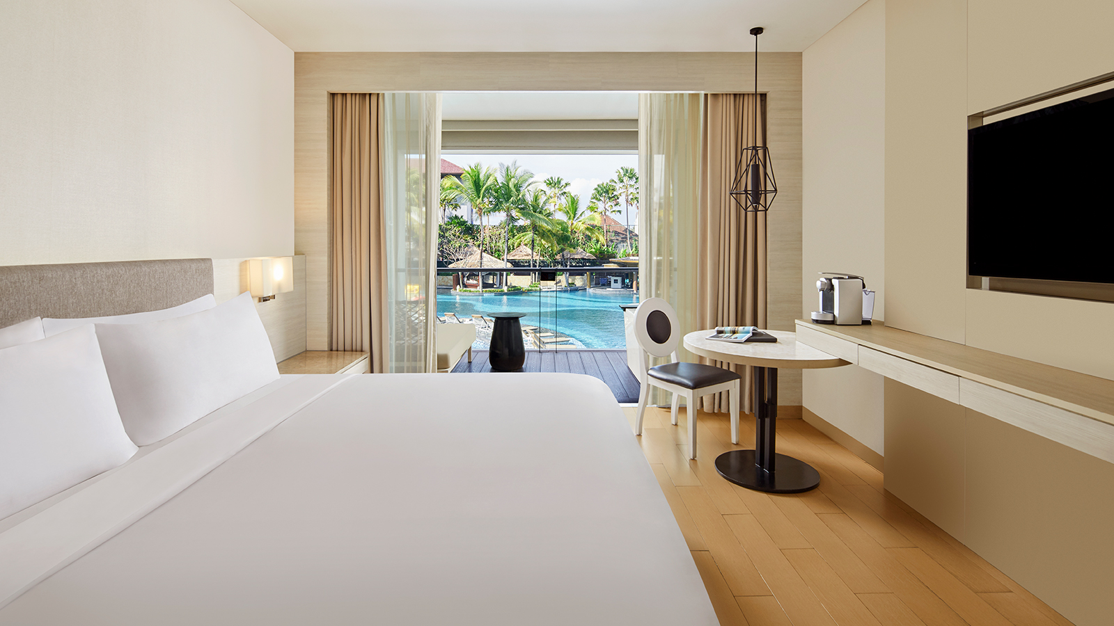Room Deluxe Pool View