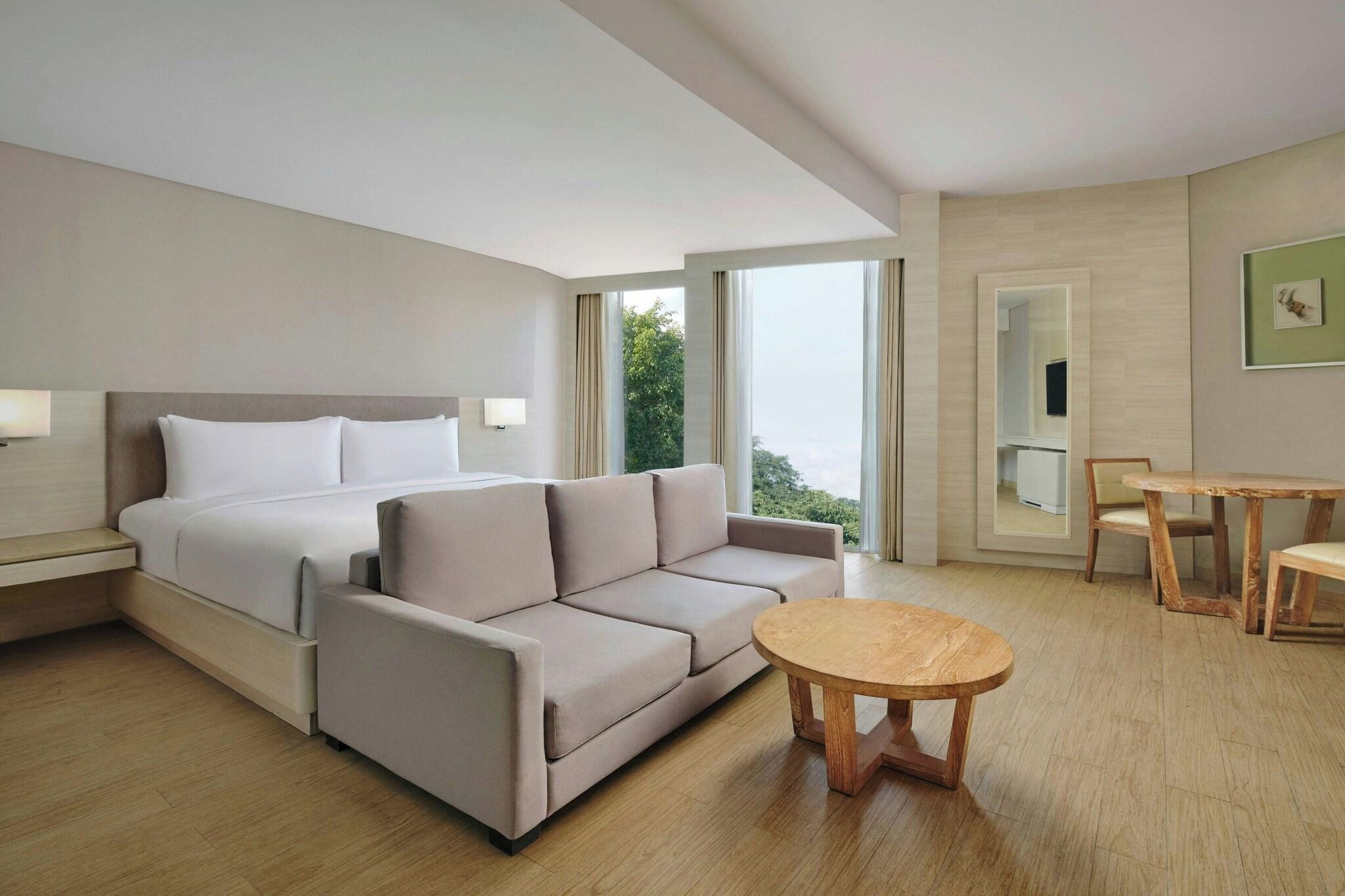 Double Deluxe King Bed